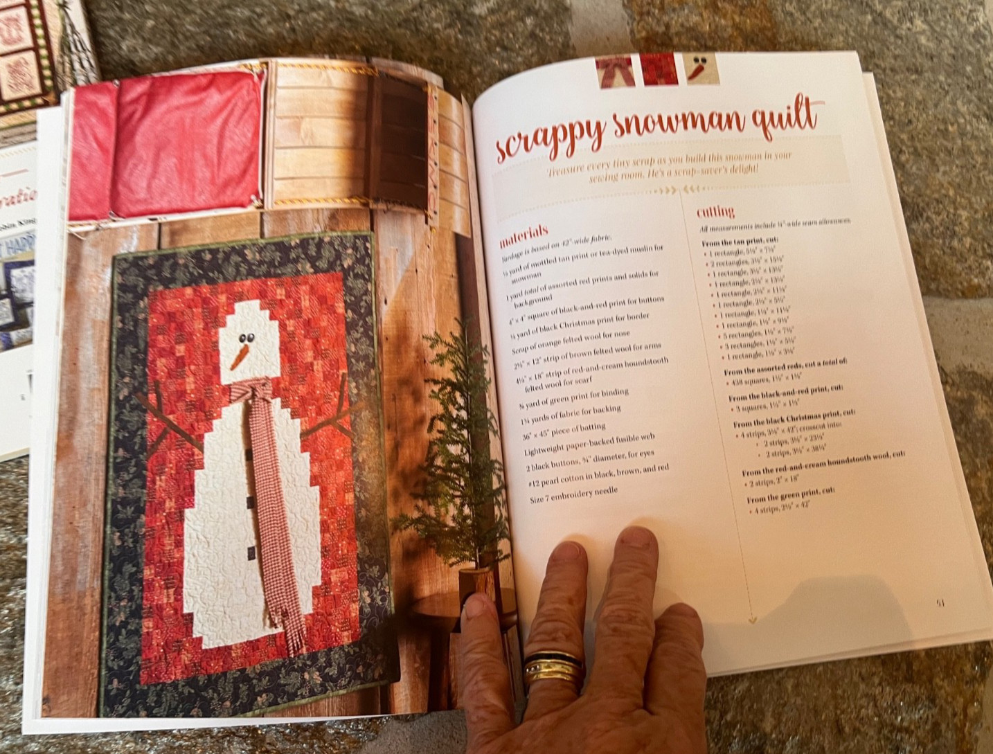 QUILT PATTERN BOOKS LOT OF 4 Brand NEW CHRISTMAS HOLIDAYS YULETIDE FARMHOUSE New