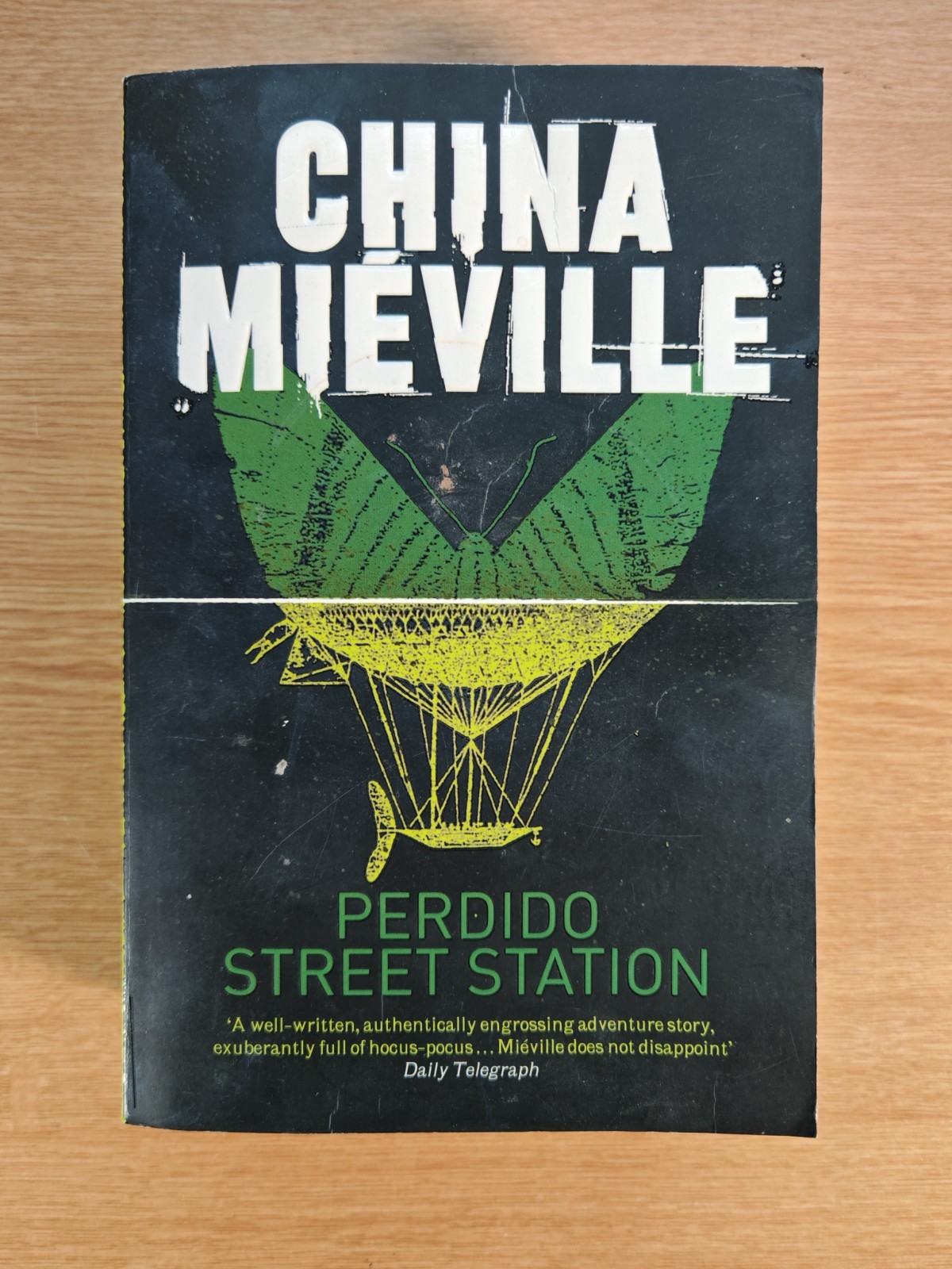 Perdido Street Station China Miéville Paperback Book Science Fiction 2011