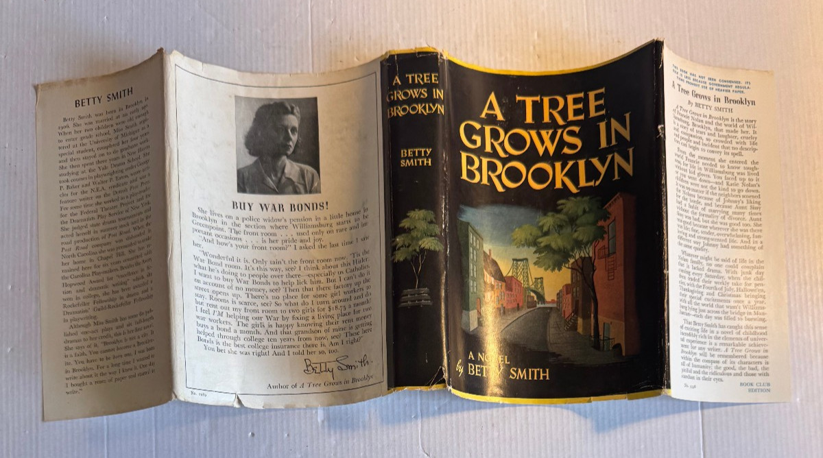 A Tree Grows in Brooklyn Betty Smith HCDJ 1943 Book Club Edition Very Good