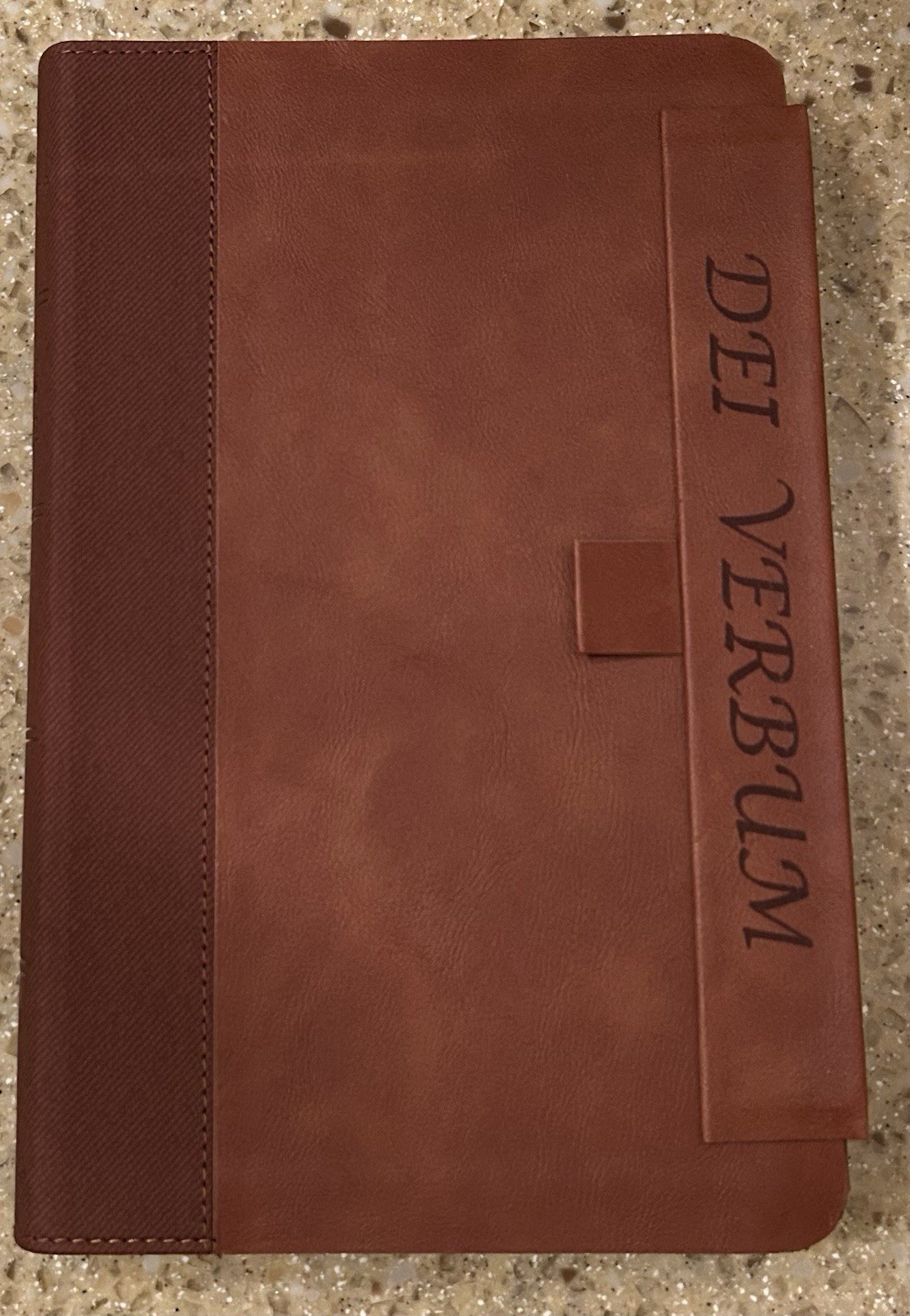 MAGNETIC CLOSE NIV LARGE PRINT(11.5pt) Personal Bible, Leathersoft, ENGRAVED