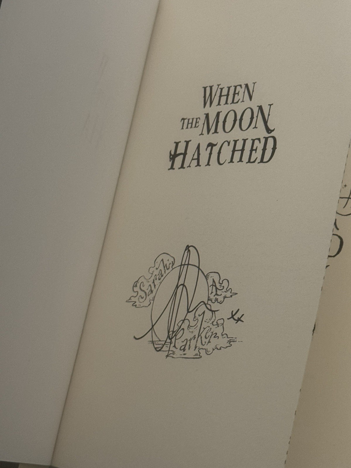 When The Moon Hatched SIGNED Deluxe Special Edition Hardcover Aus Sarah A Parker