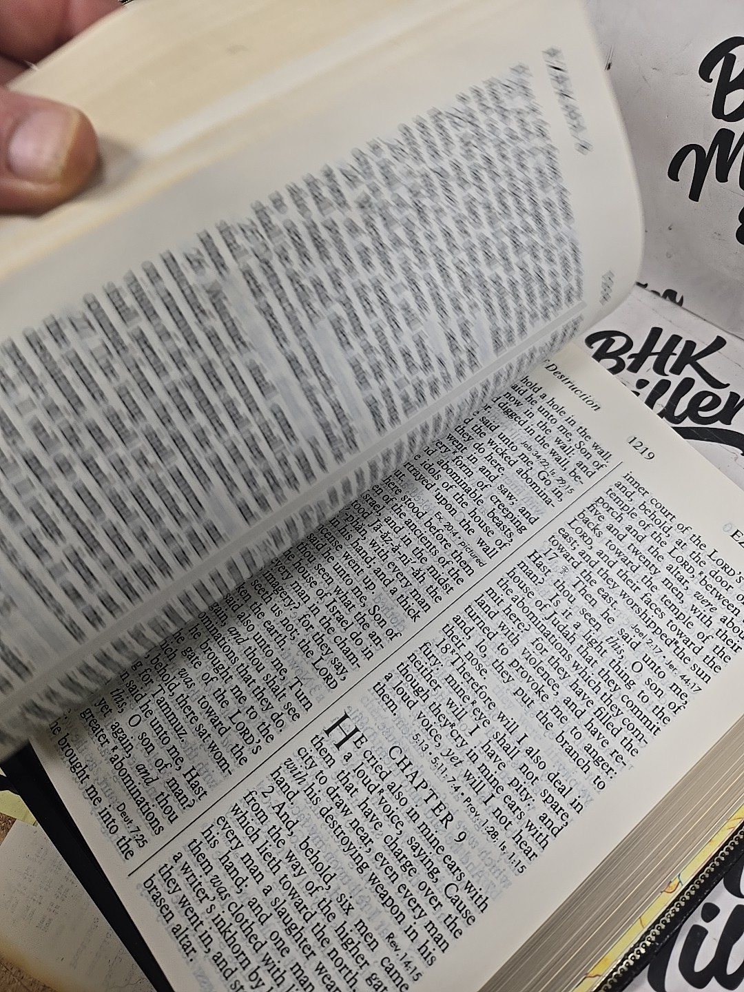 Holy Bible Reference Edition 1976 KJV Giant Print Thomas Nelson W/Bookmark