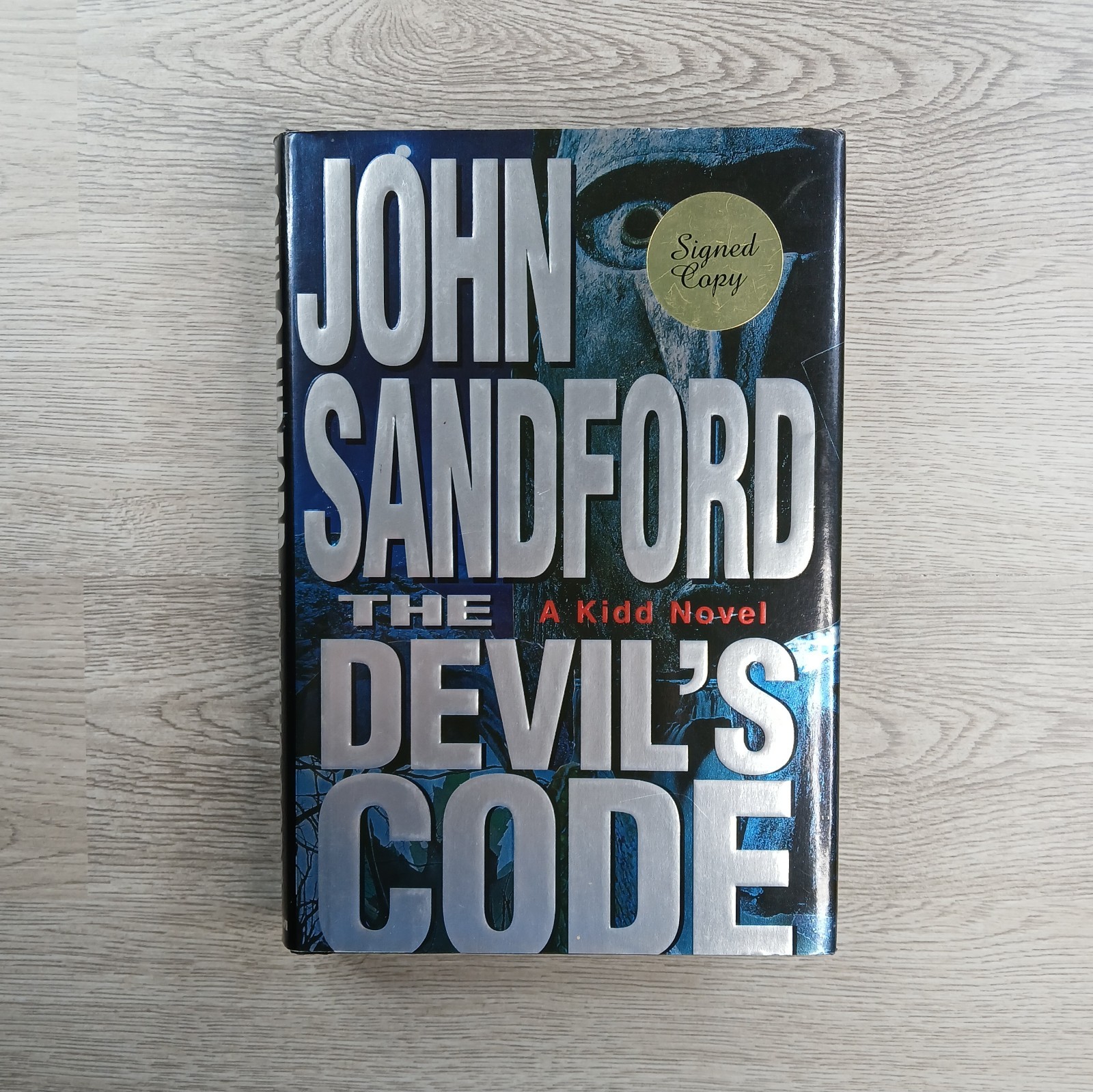 The Devil’s Code Hardcover Book by John Sandford 2000 A Kidd Novel SIGNED
