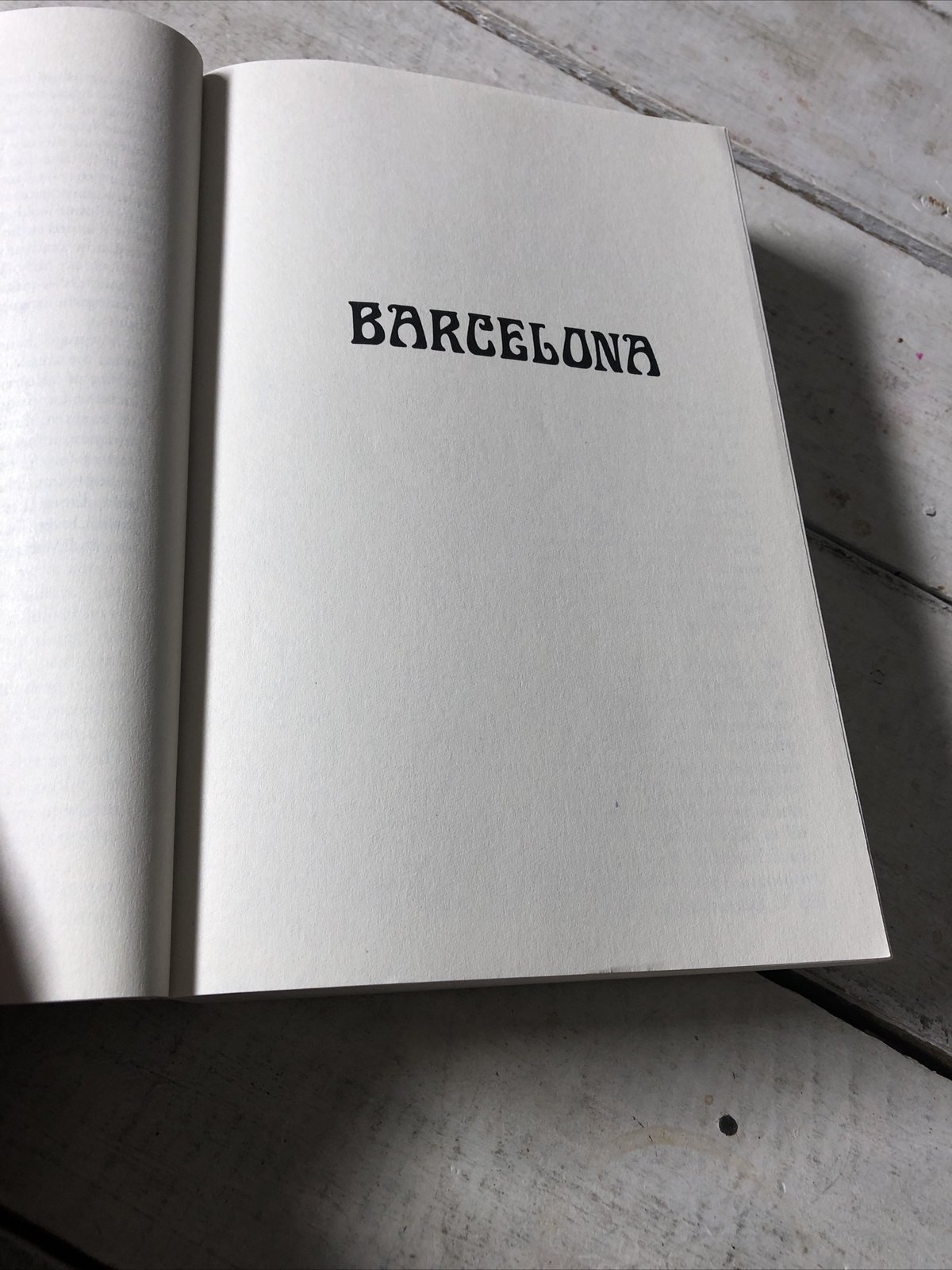 Barcelona Robert Hughes Paperback Art History Travel Culture Guide Book