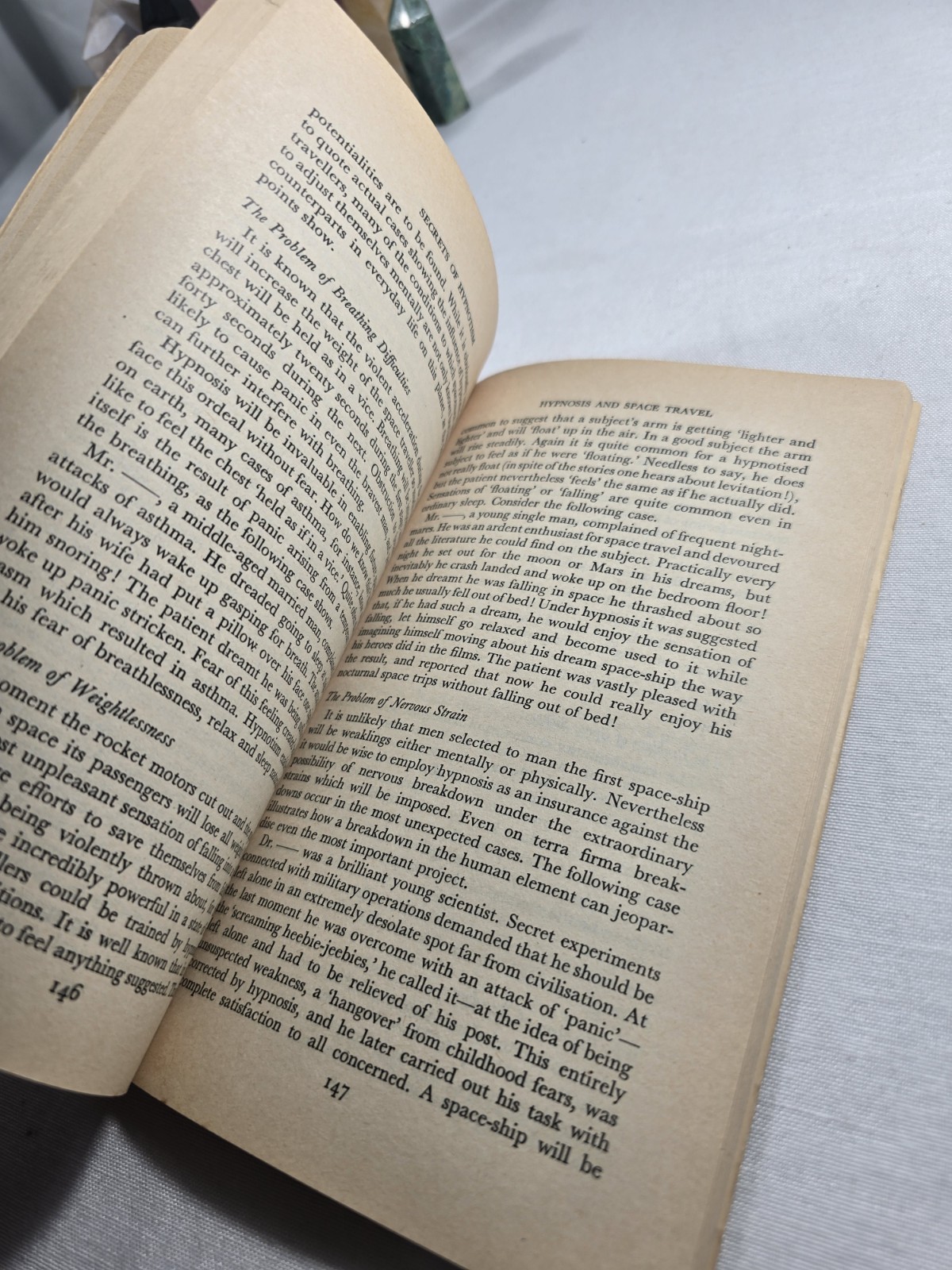 Secrets of Hypnotism S.J. Van Pelt MD Melvin Powers 1976 Vintage Paperback Book
