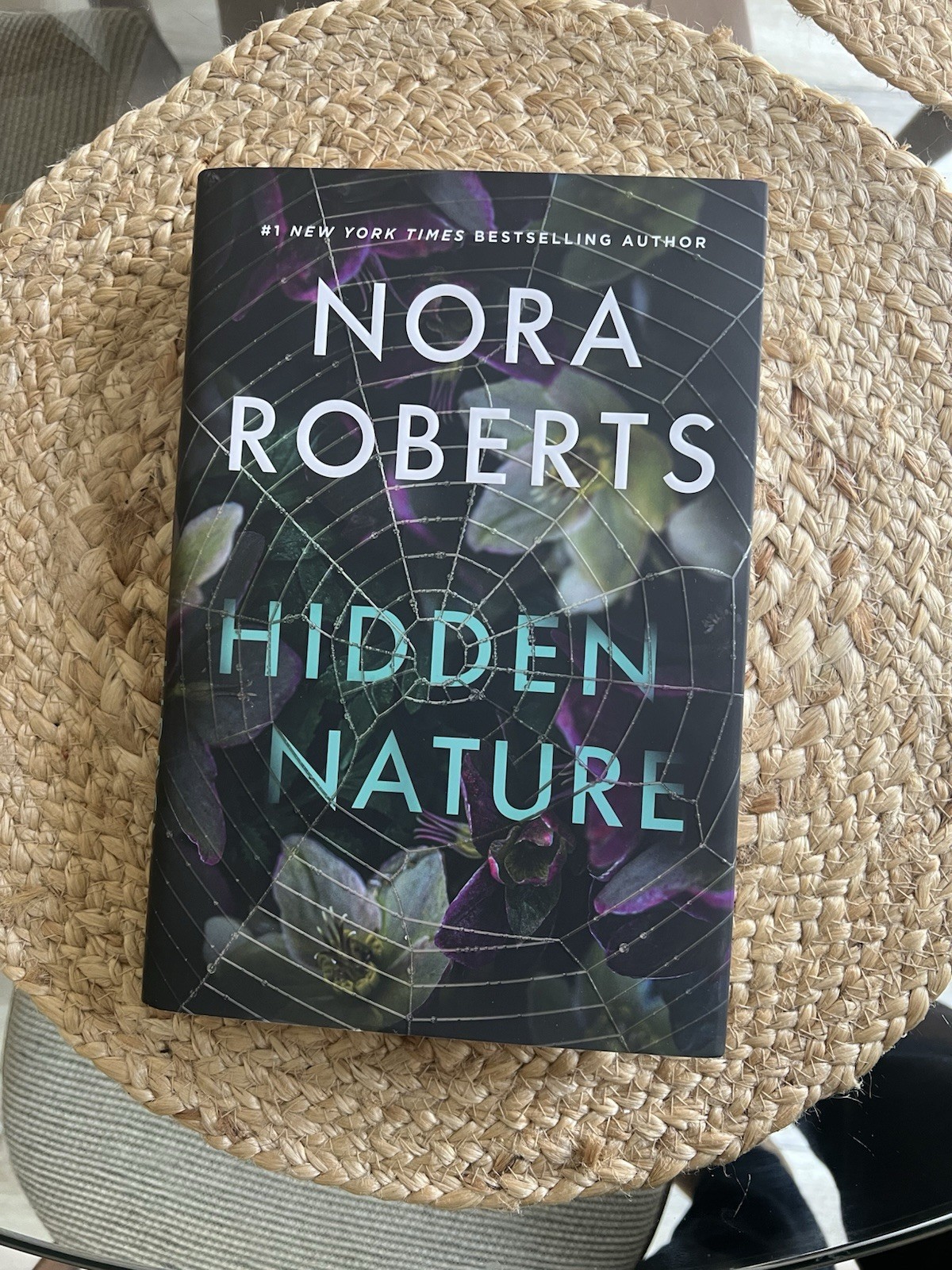 Hidden Nature by Nora Roberts [Hardback]