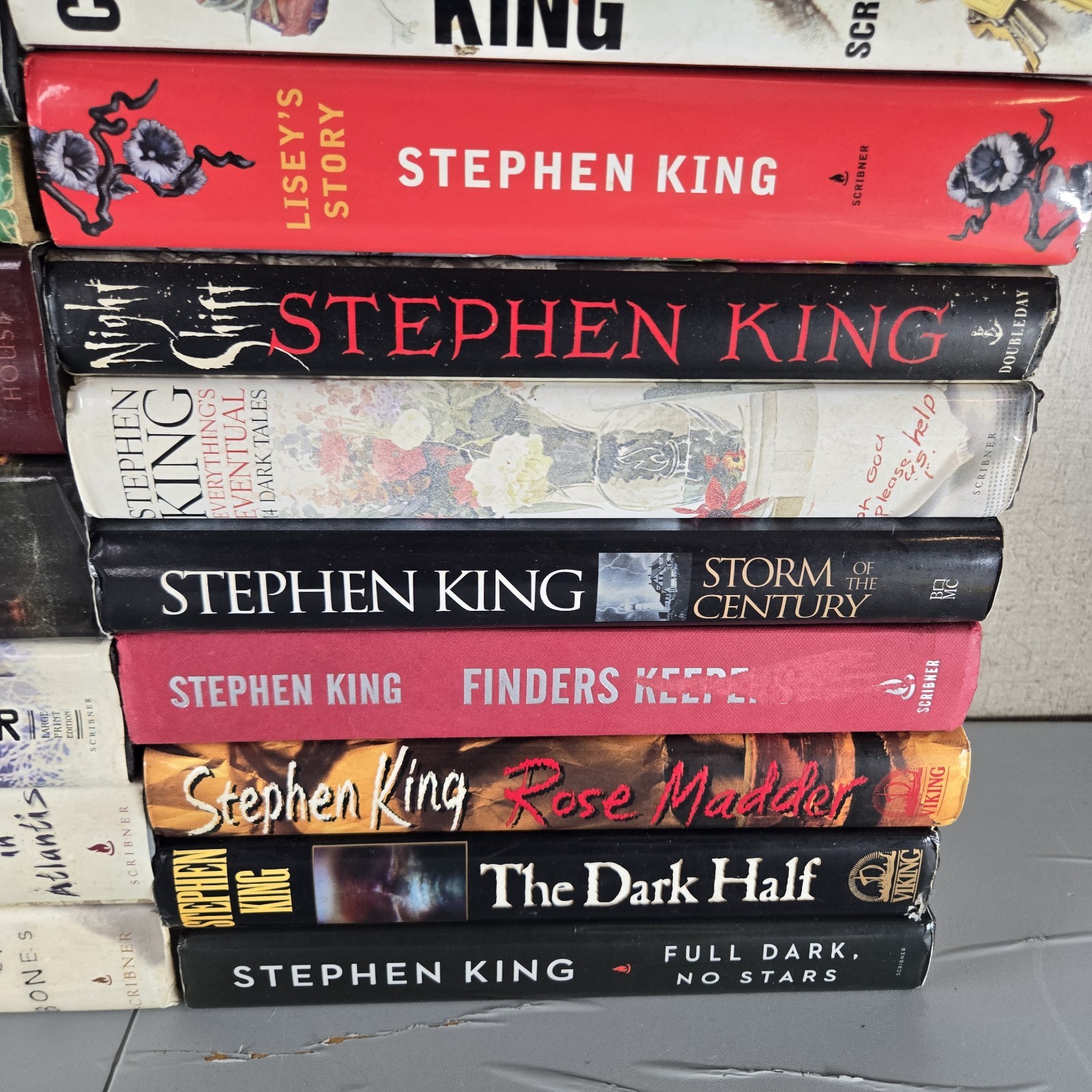 Stephen King Lot of 24 Hardcover & PB Books Mixed Titles Horror Thriller Novels