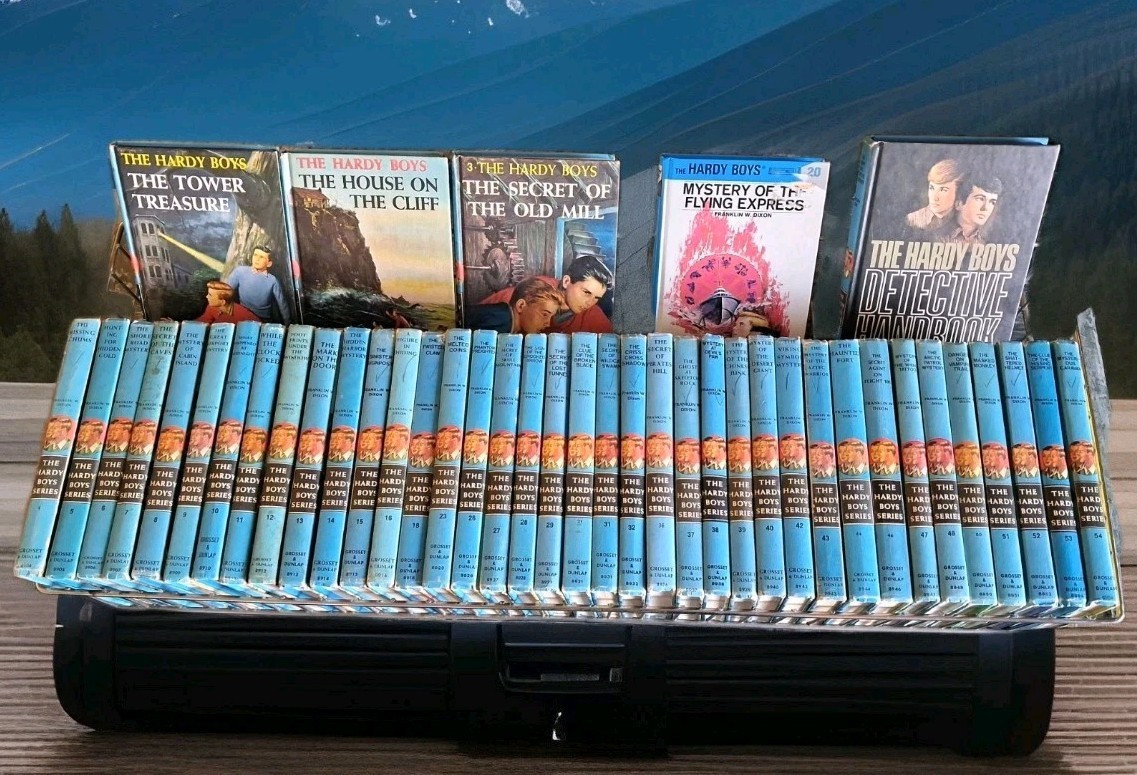 Vintage 1960s–1970s Hardy Boys Books Lot of 43 Grosset & Dunlap Blue Spine