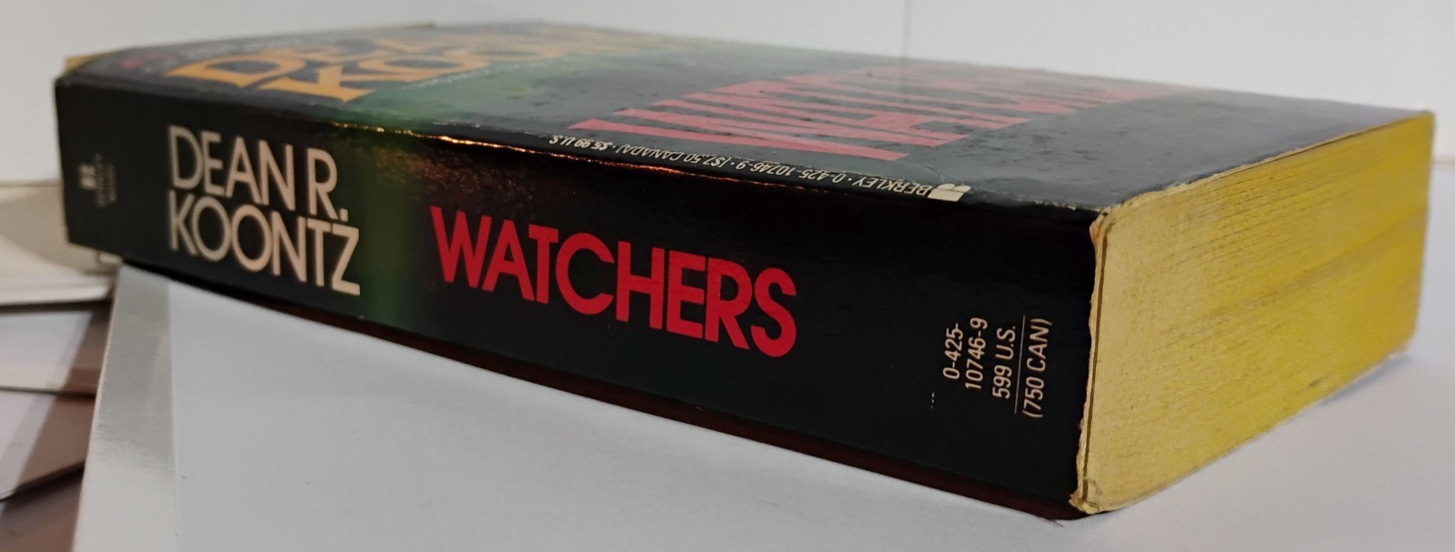 Dean Koontz WATCHERS 1988 Berkley Thriller Sci-Fi Horror Paperback Novel