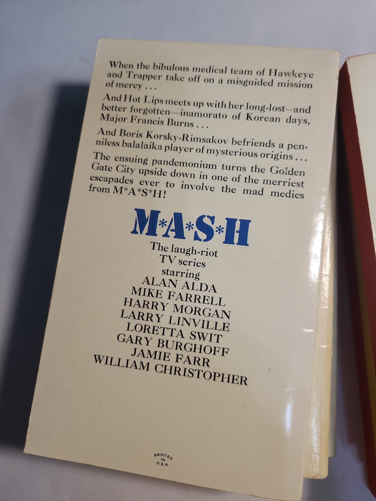 12x 1970s MASH Goes To Paperback Books Miami Paris Vienna Paris London ++ Hooker
