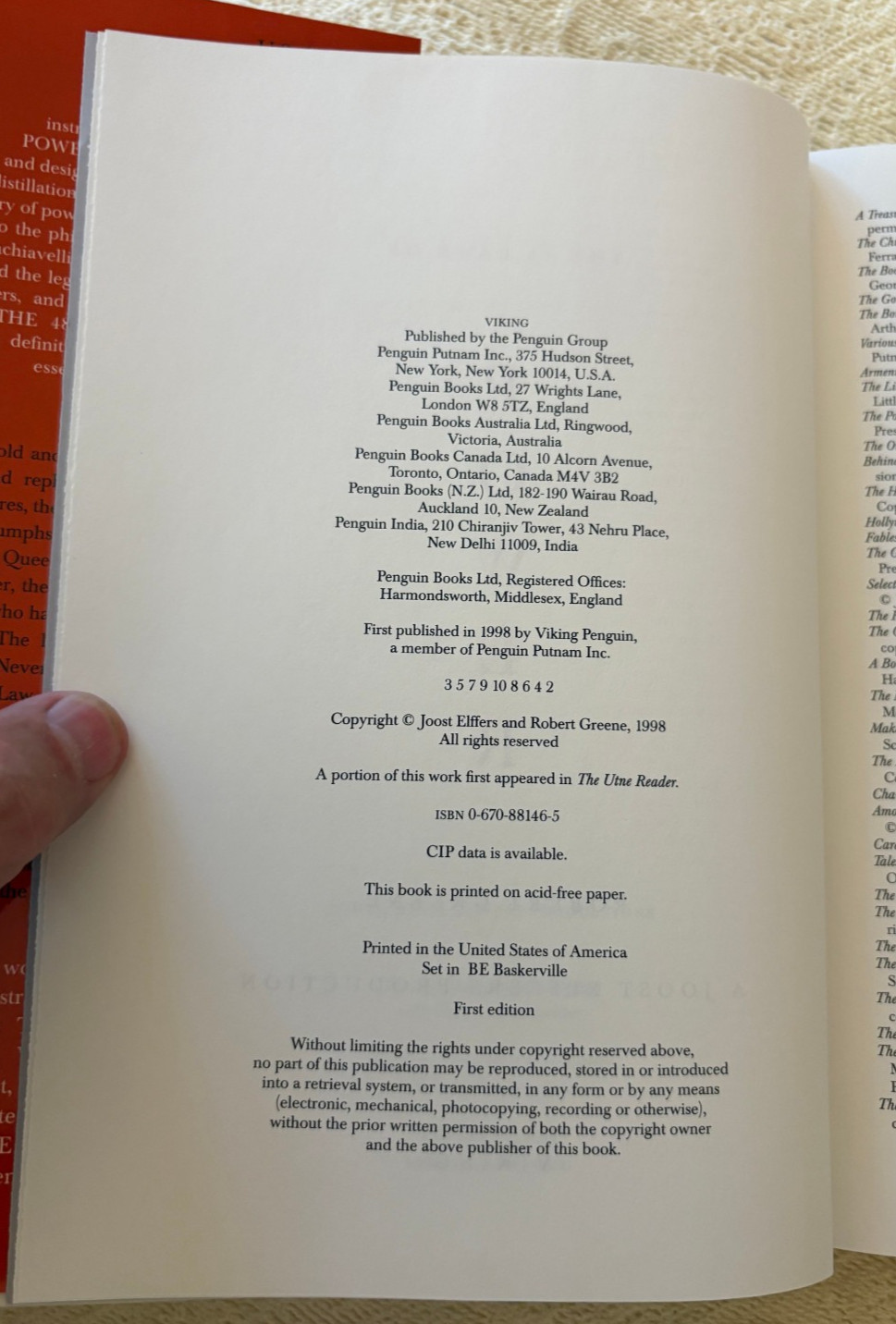 Robert Greene, The 48 Laws of Power NY Viking 1998 1st Ed, 2nd printing DJ Fine