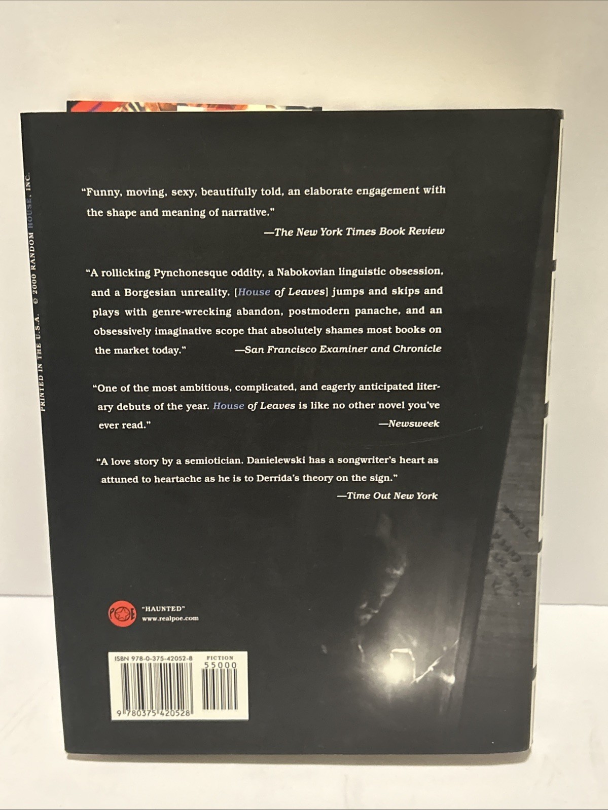House of Leaves : The Remastered, Full-Color Edition by Mark Z. Danielewski…