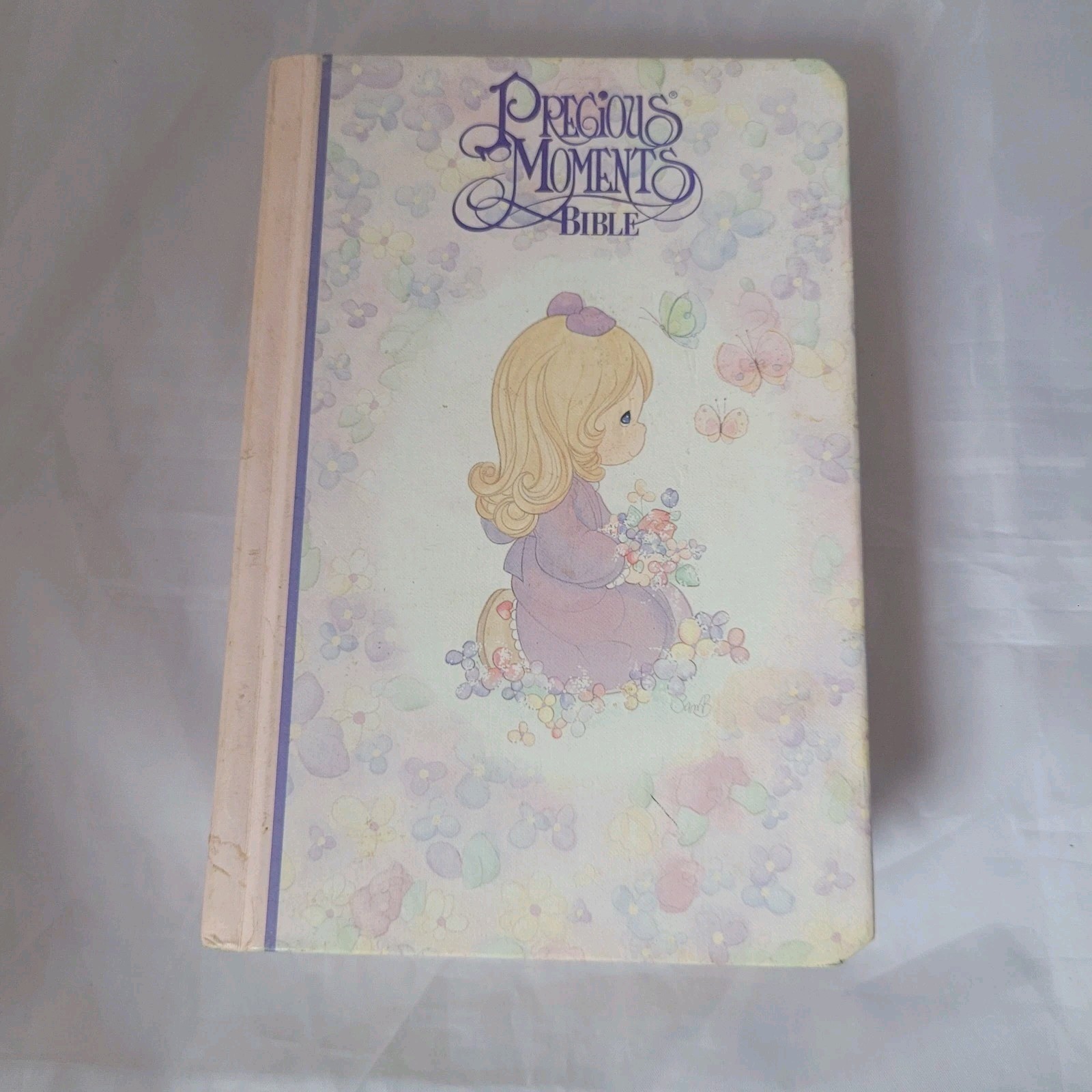 Vtg Small Hands Ed Precious Moments Bible The New King James Version