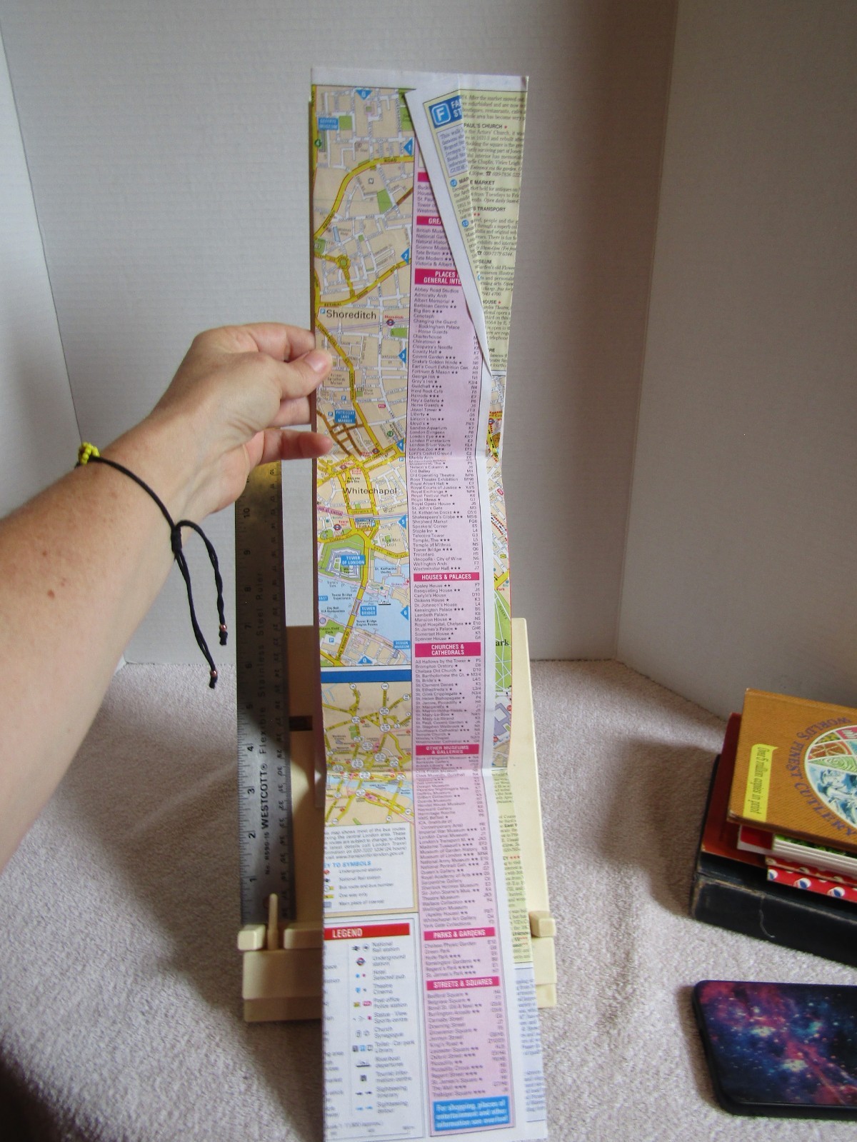 Visitors‘ London Map and Guide Bensons MapGuides Sheet map, folded 2nd ed 2002