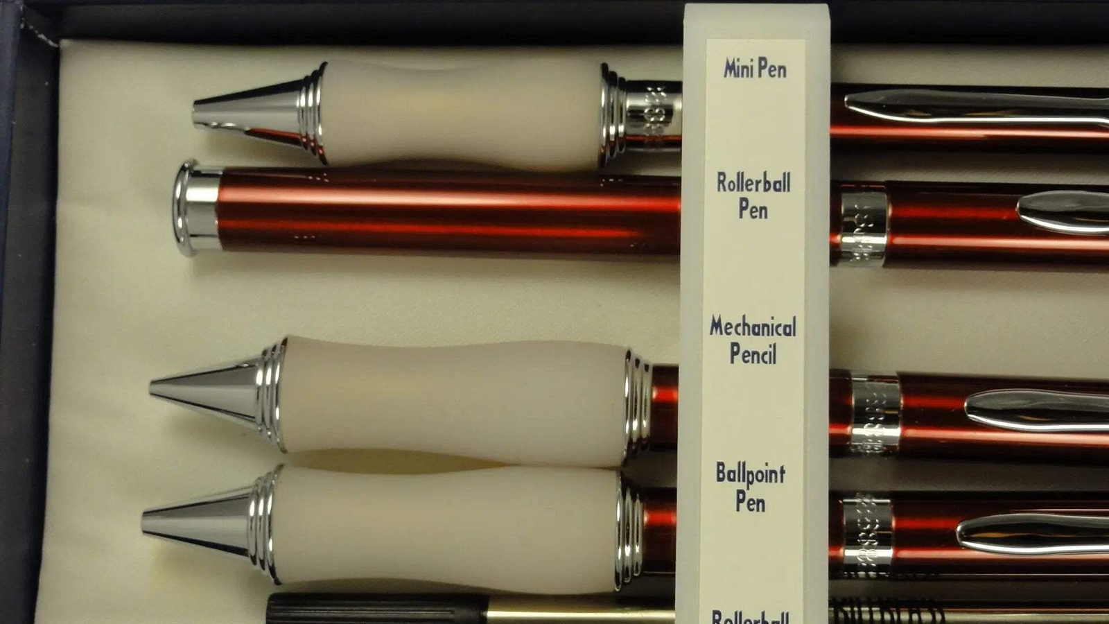 Cross Bill Blass Burgundy Red 4-piece Pen & 0.9MM Pencil Gift Set