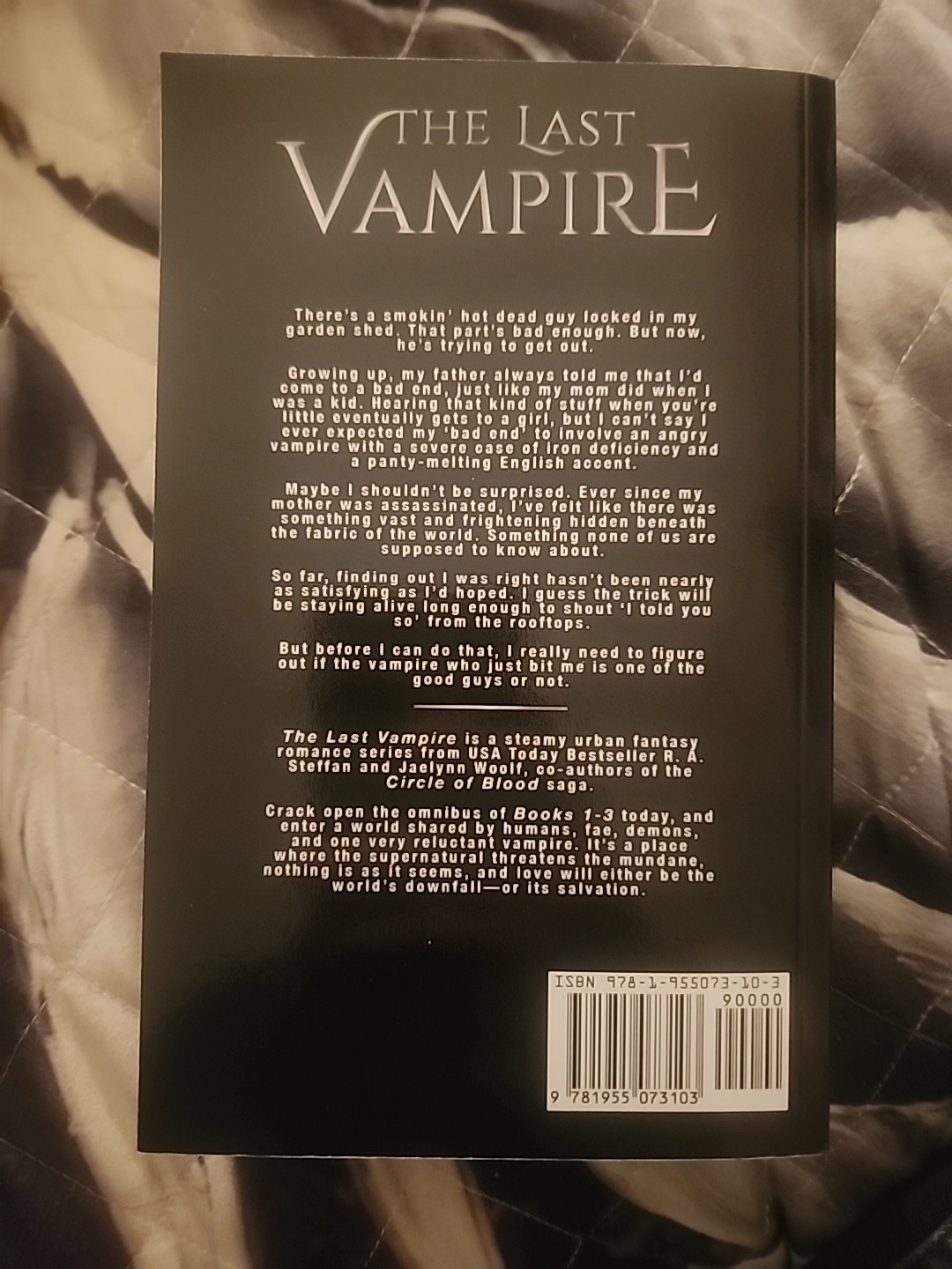 R a Steffan Jaelynn Woolf The Last Vampire (Paperback)