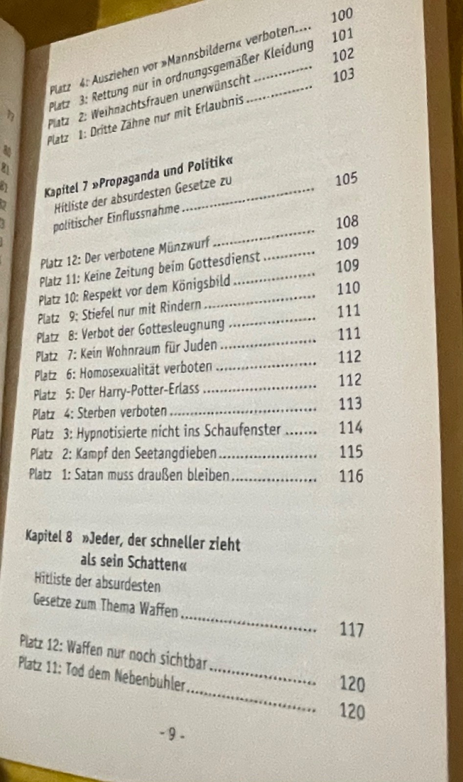 Öffentliche Mülleimer dürfen nicht sexuell belästigt werden by Justus Richter