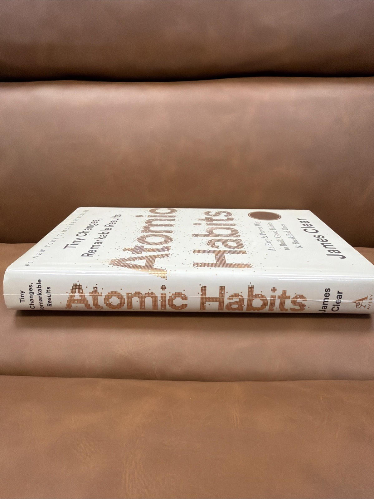 Atomic Habits James Clear Book Build Good Habits Break Bad Ones Self Improvement