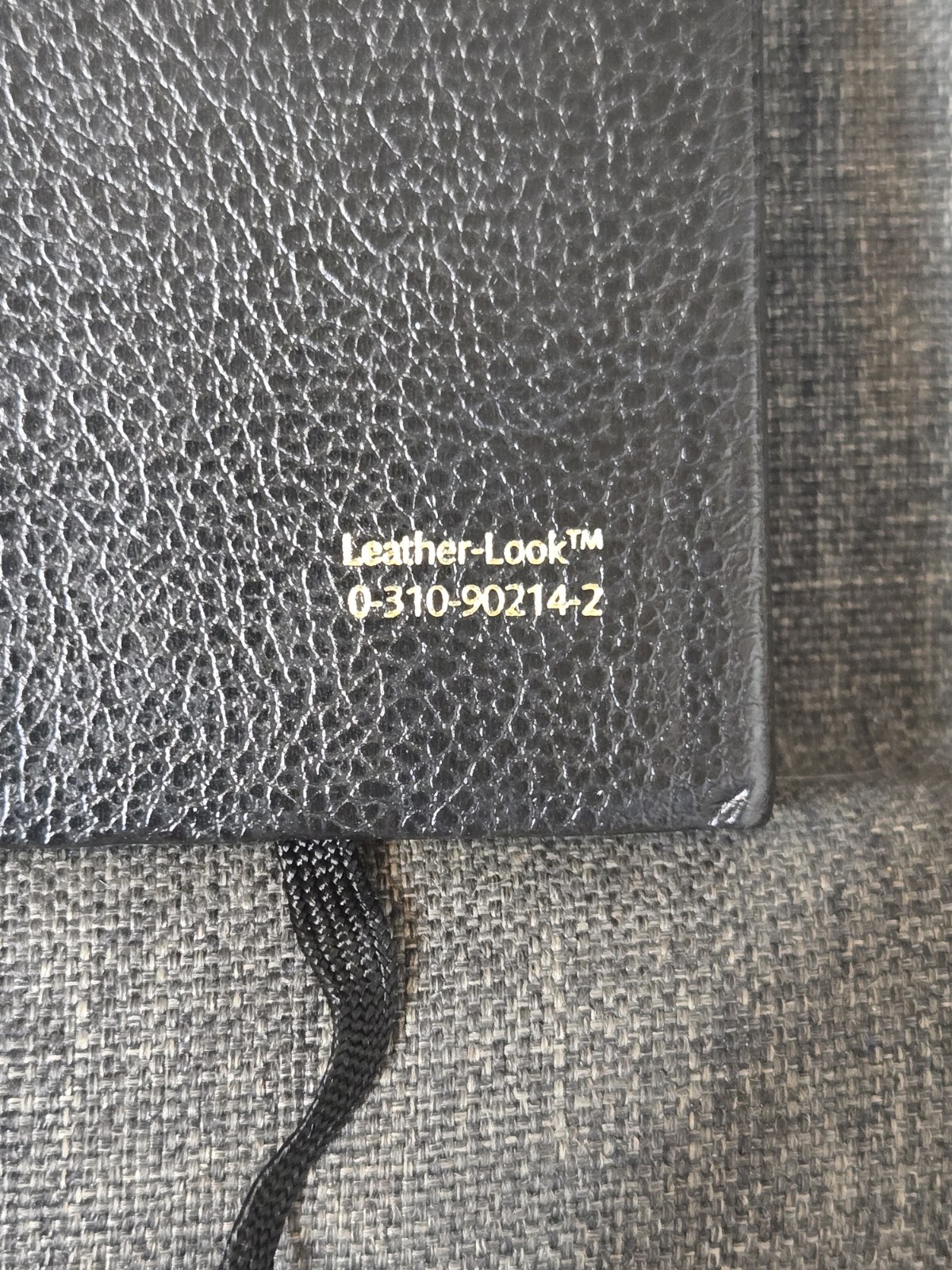 The Holy Bible (New International Version) Compact Pocket Bible Zondervan Book
