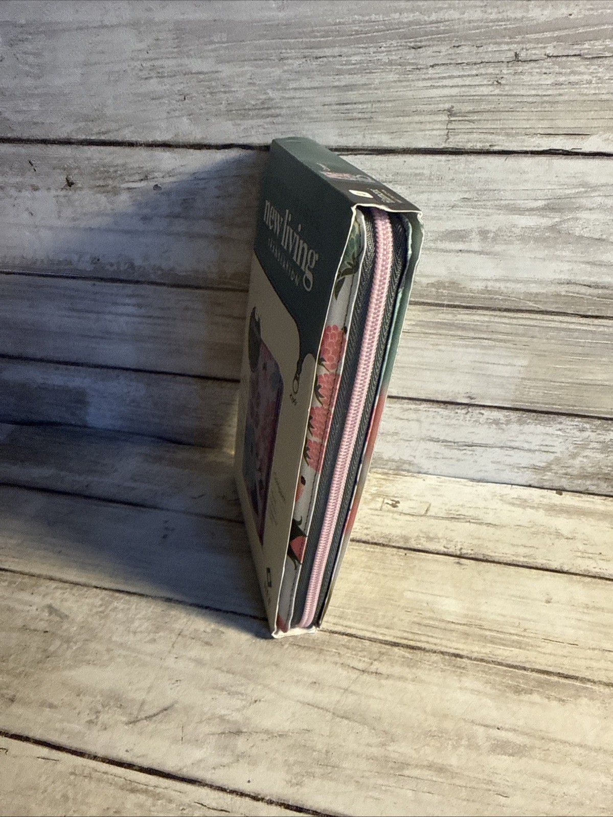 New! NLT Compact Zipper Holy Bible Filament Enabled Edition Cloth Compact