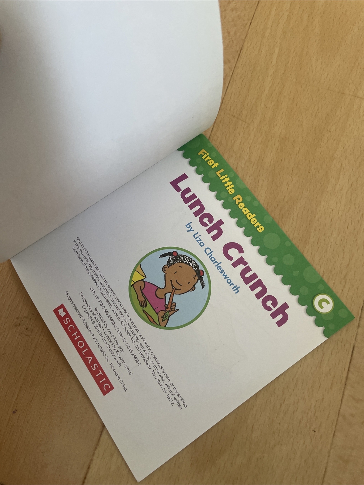 FIRST LITTLE READERS, LIZ CHARLESWORTH, LUNCH CRUNCH, 14 by 14CM