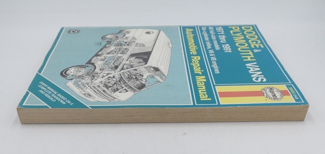 Dodge & Plymouth Vans 1971-1983 301 Pages Hayes 30065 Copyright 1987
