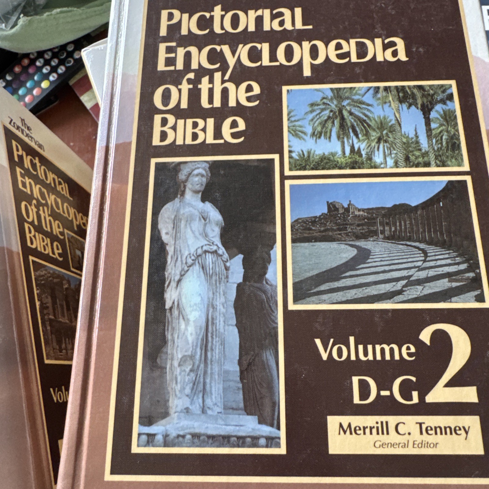 The Zondervan Pictorial Encyclopedia of the Bible (5 Volume Set) – Very Good