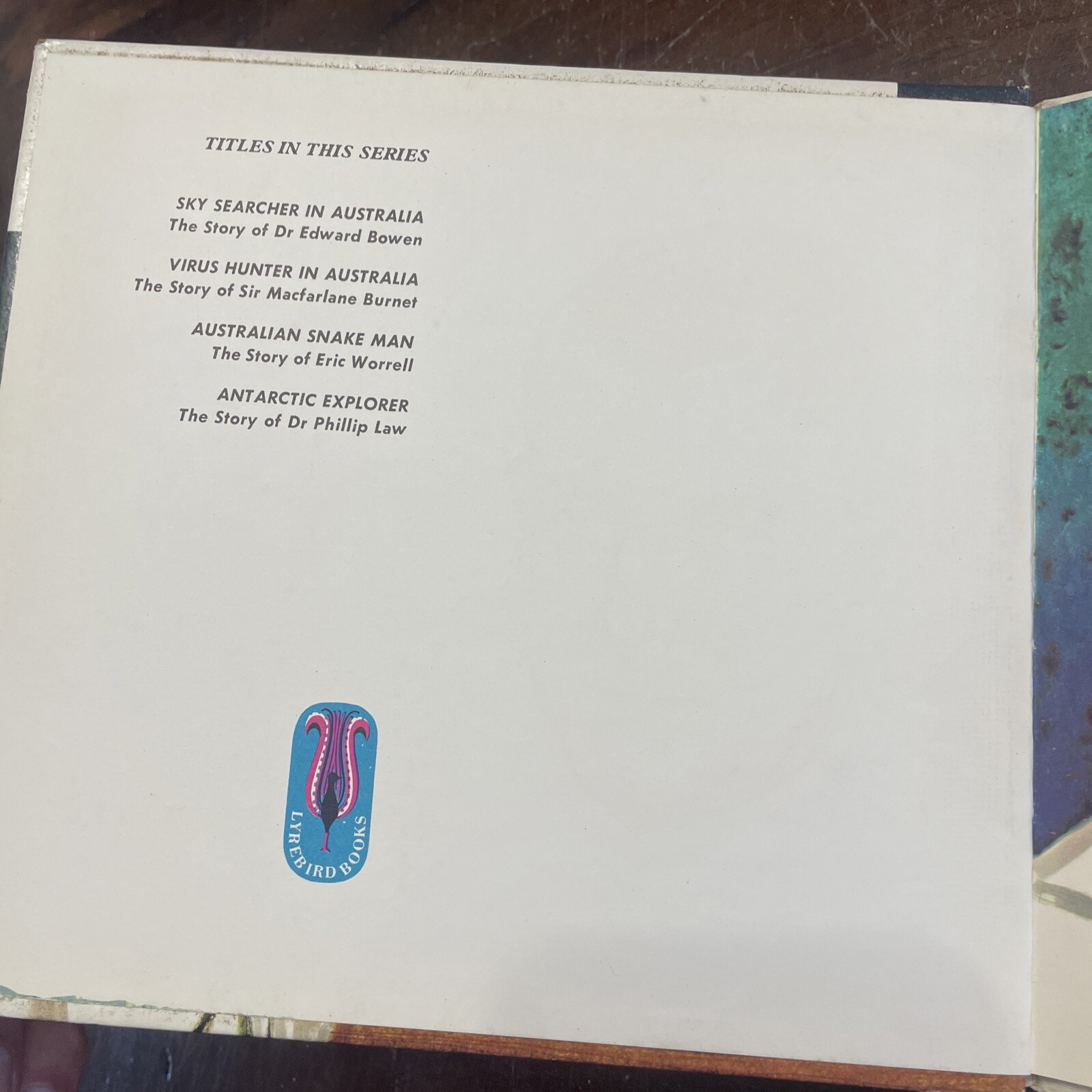 ROY NORRY, VIRUS HUNTER IN AUSTRALIA, SIR MACFARLANE BURNET. HARDCOVER 1966