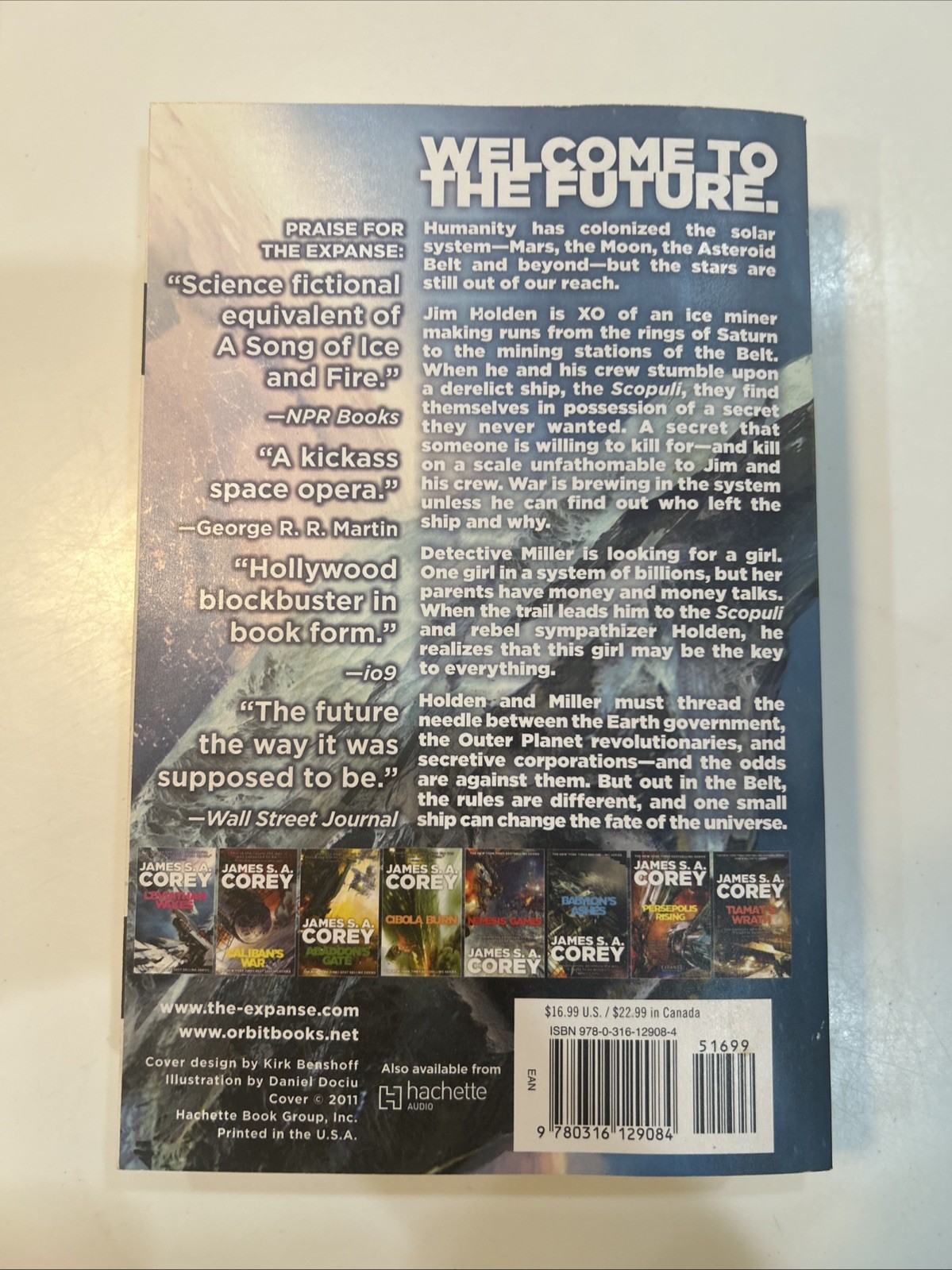 Leviathan Wakes Paperback James S. A. Corey
