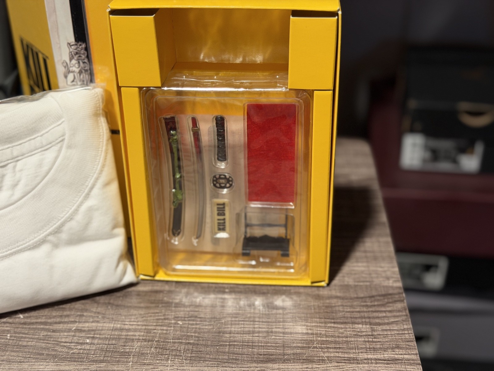 Kill Bill Vol 1 DVD Box Set Japan R-2 NTSC Shirt Hanzo Sword Bearbrick Tarantino
