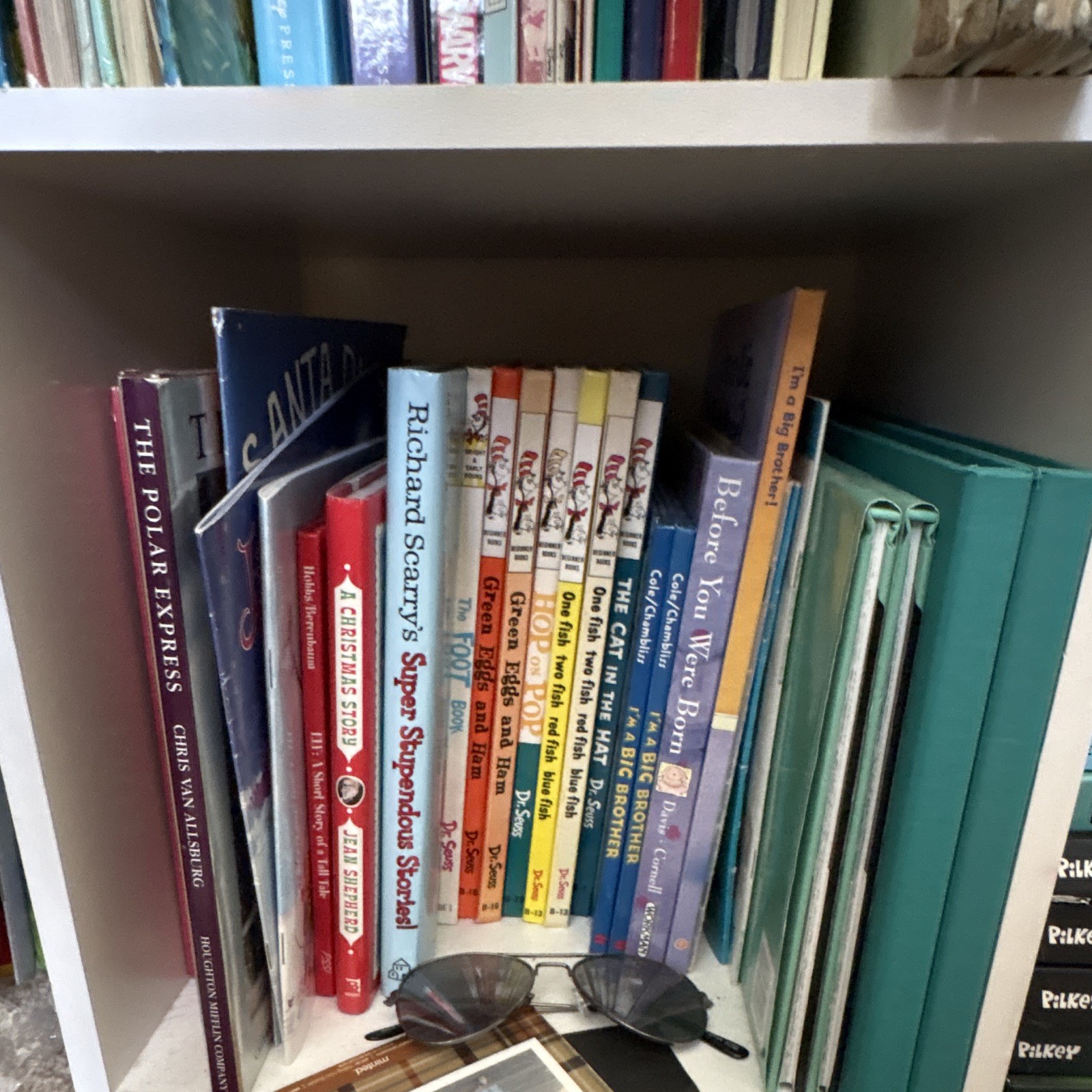 RANDOM BOOK LOT (see description)
