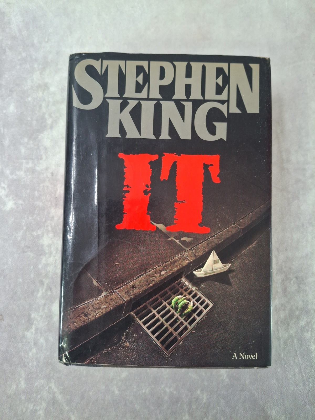 IT by Stephen King (1986) 1st Edition, 2nd Printing Hardcover SHELF