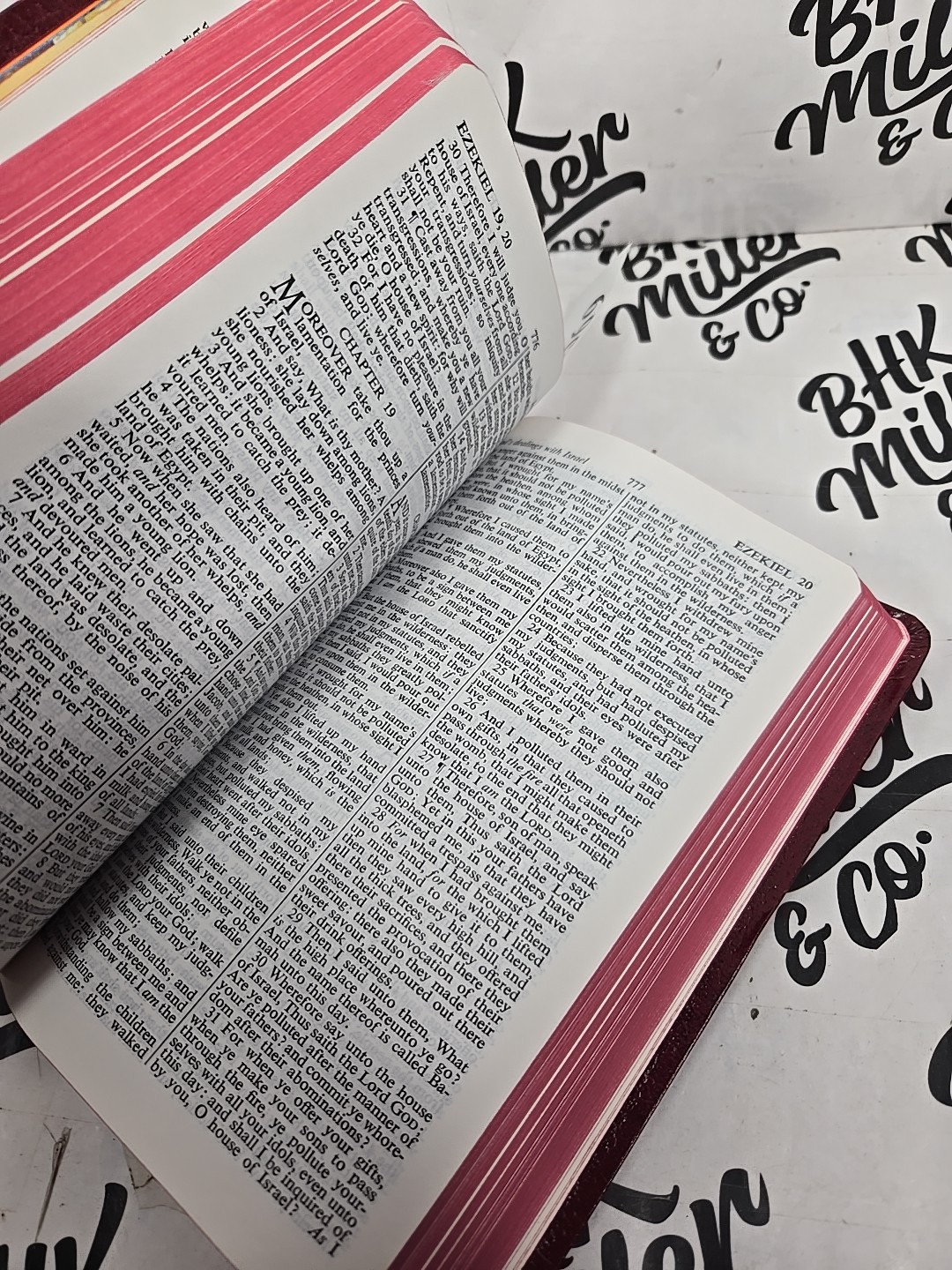 Holy Bible KJW New King James Version Old and New Testaments Bonded Leather RED