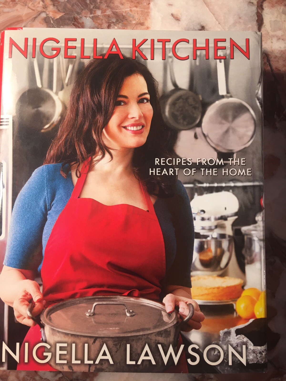 NIGELLA KITCHEN: RECIPES FROM THE HEART OF THE HOME Hardbound Cookbook 487 pages