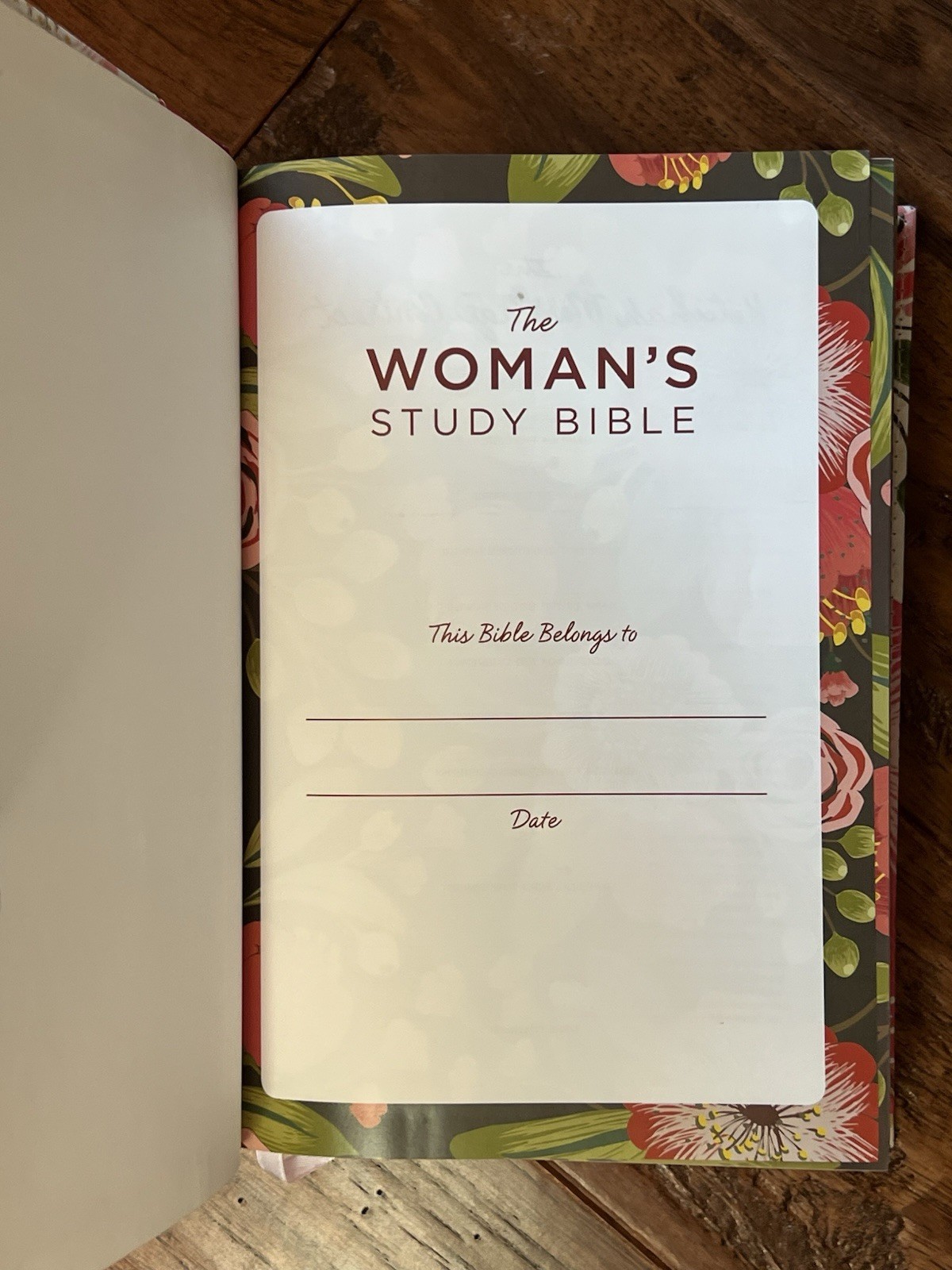 The Woman’s Study Bible Hardcover Floral Edition Bible Very Good