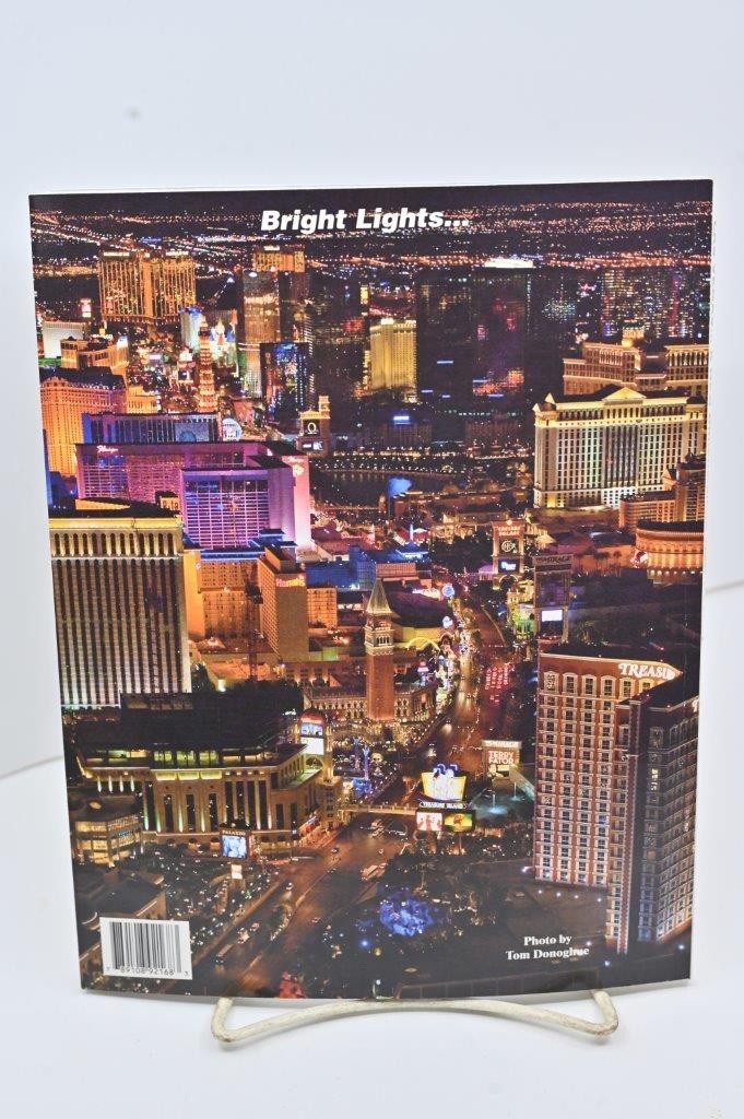 LAS VEGAS VINTAGE PHOTO Classics #2. — PLUS 16 Vintage Postcards