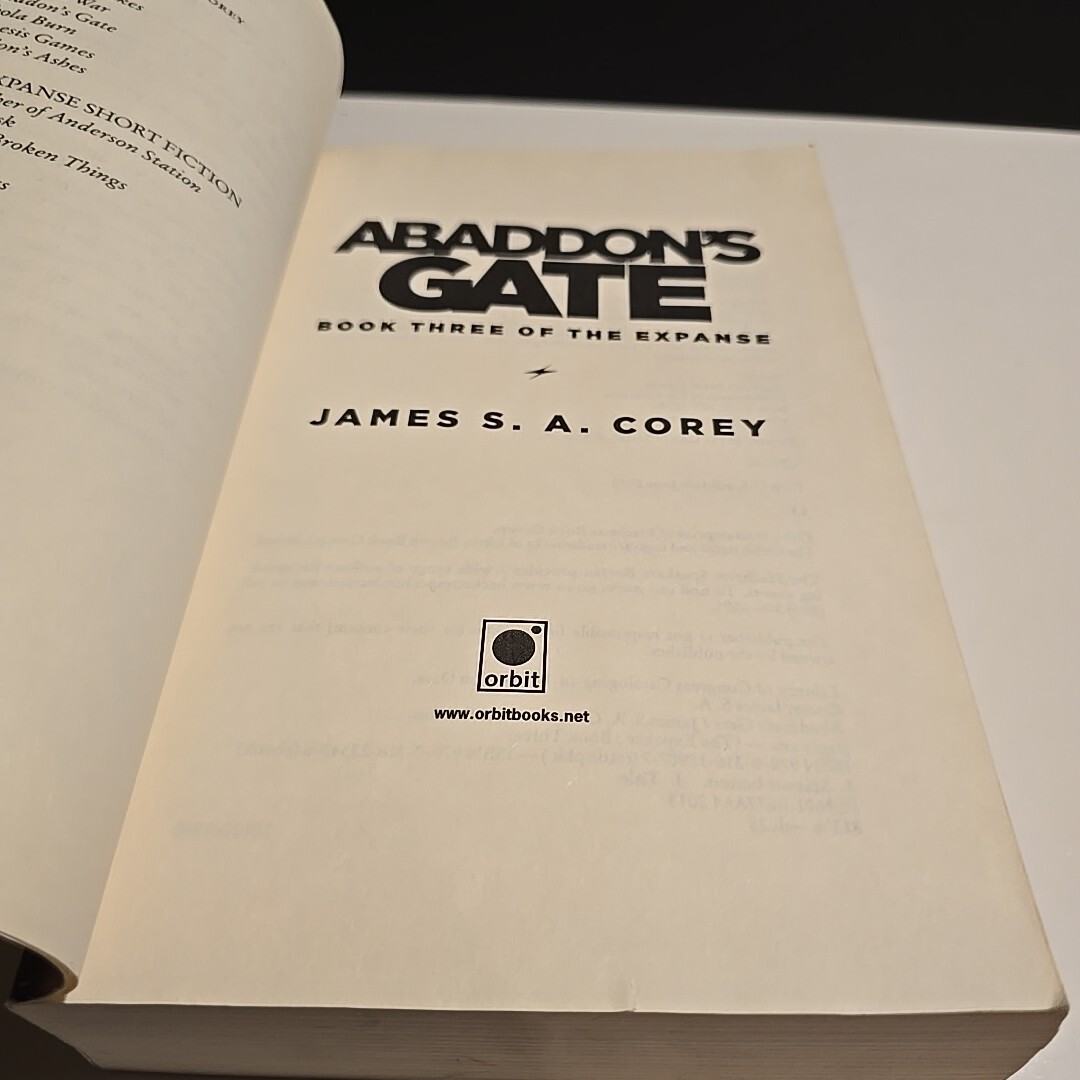 The Expanse Ser.: Abaddon’s Gate by James S. A. Corey (2013, Trade Paperback)