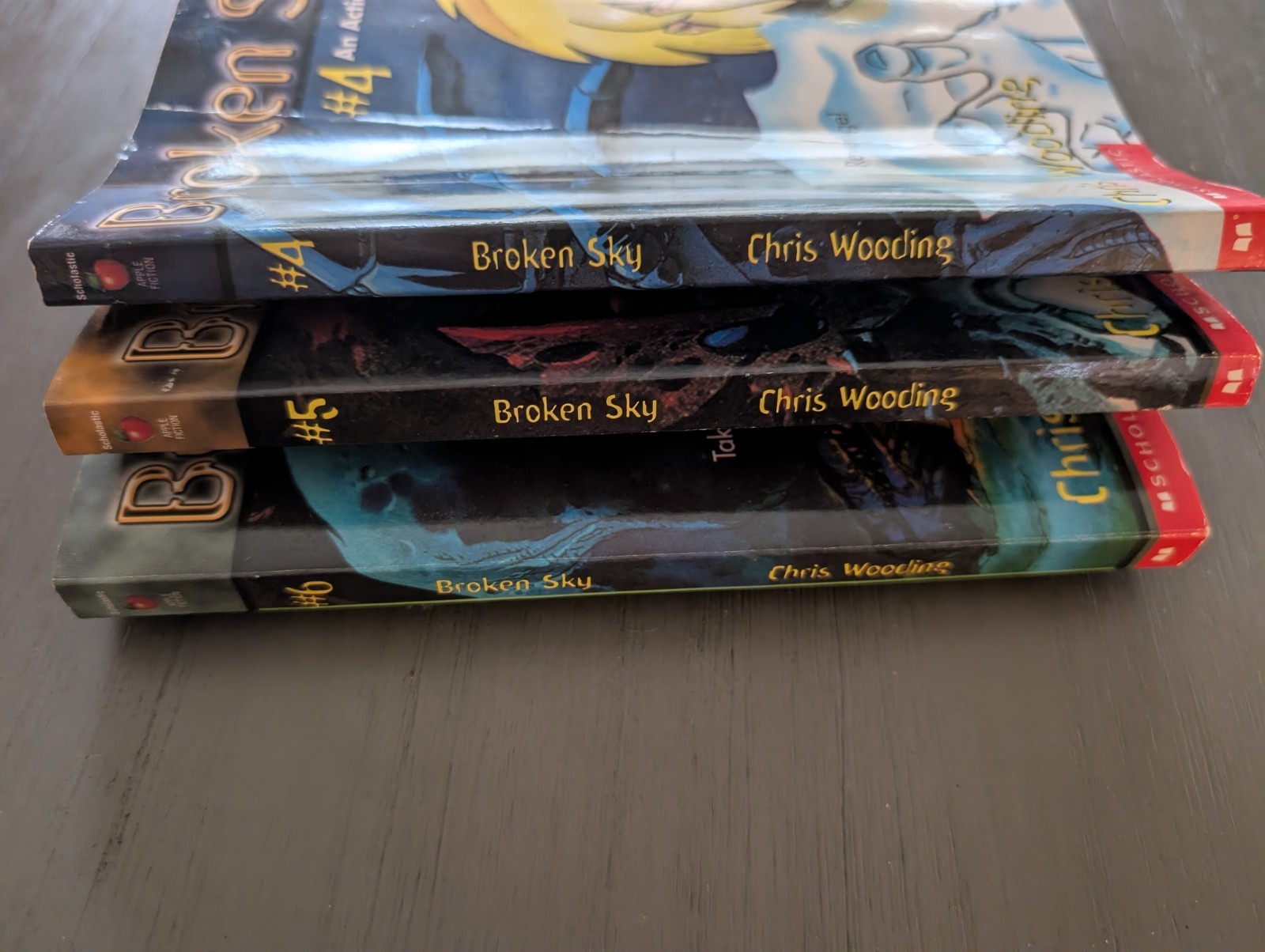 Broken Sky – Paperback, 1-6 by Wooding Chris – Good