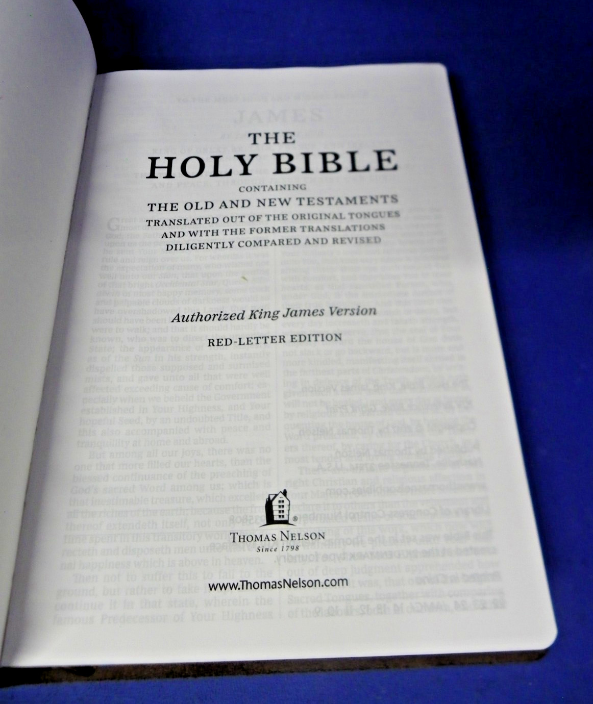 The Holy Bible The Old & New Testament King James Version Red-Letter Edition EC