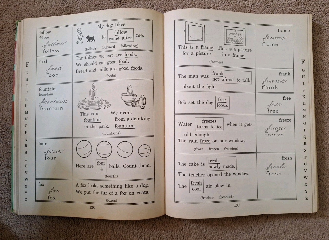1939 Picture Dictionary for Children with DUST JACKET. 480 pages Simple Words.