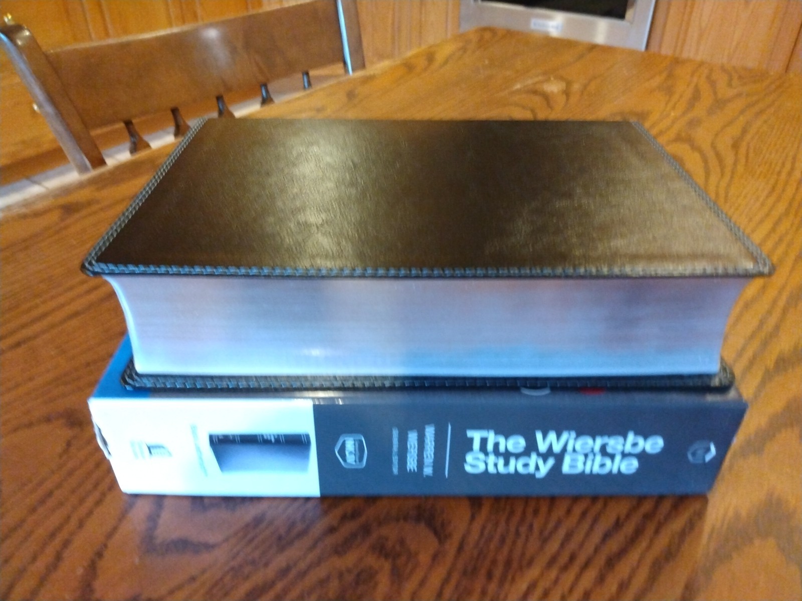 NKJV Wiersbe Study Bible ~ Retail $89.99~Black Leathersoft red letter