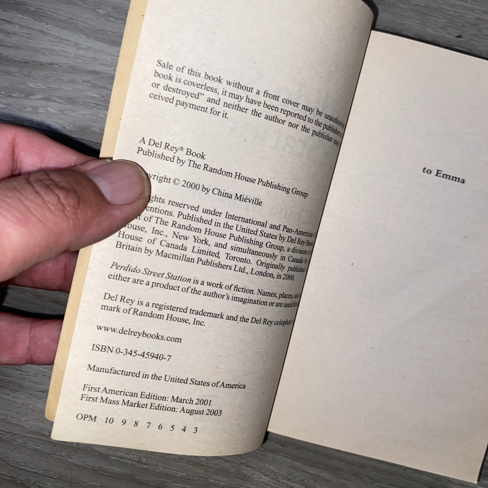 Perdido Street Station by China Miéville (2003, Mass Market)