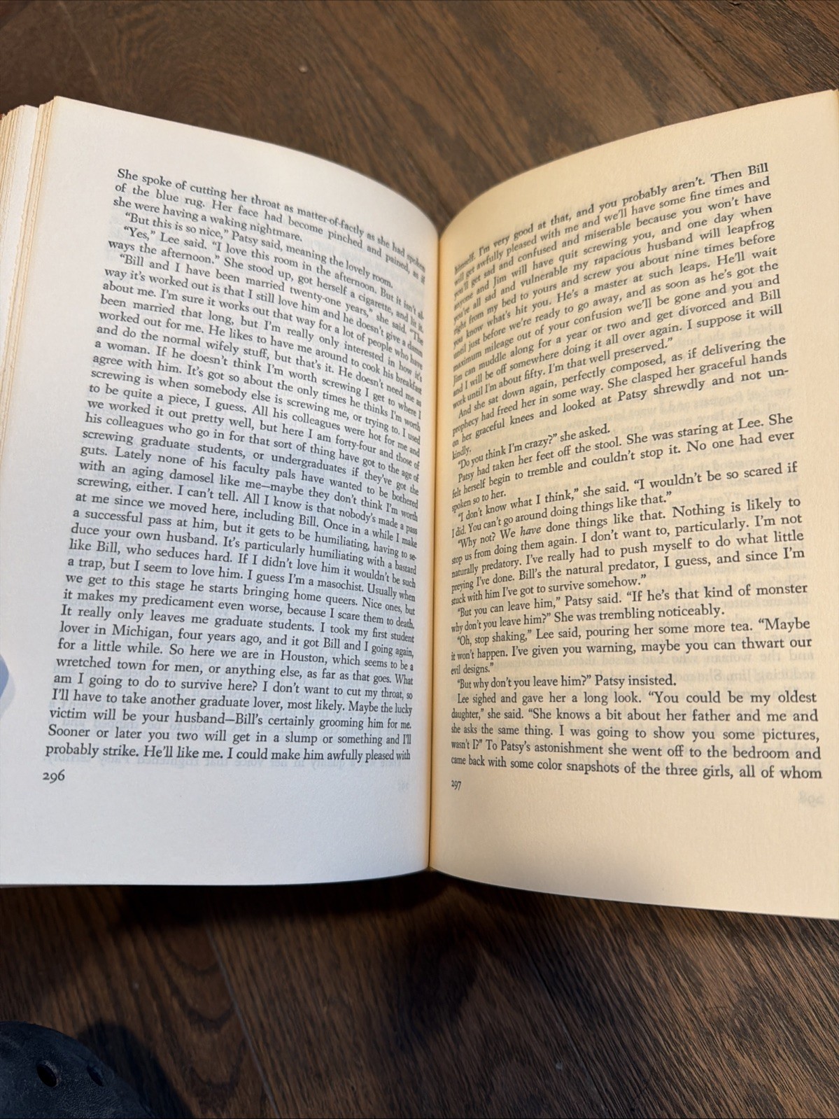 Moving On Book Club Edition Larry McMurtry