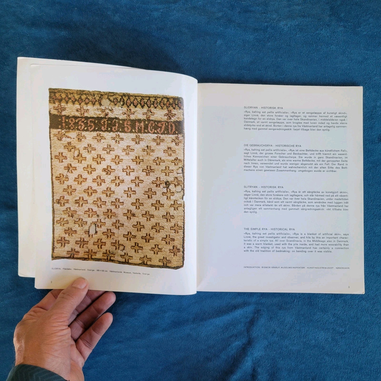 CUM RYA CATALOG , SCANDINAVIAN RUGS , 48 PAGES , TEXT IN ENGLISH & DANISH
