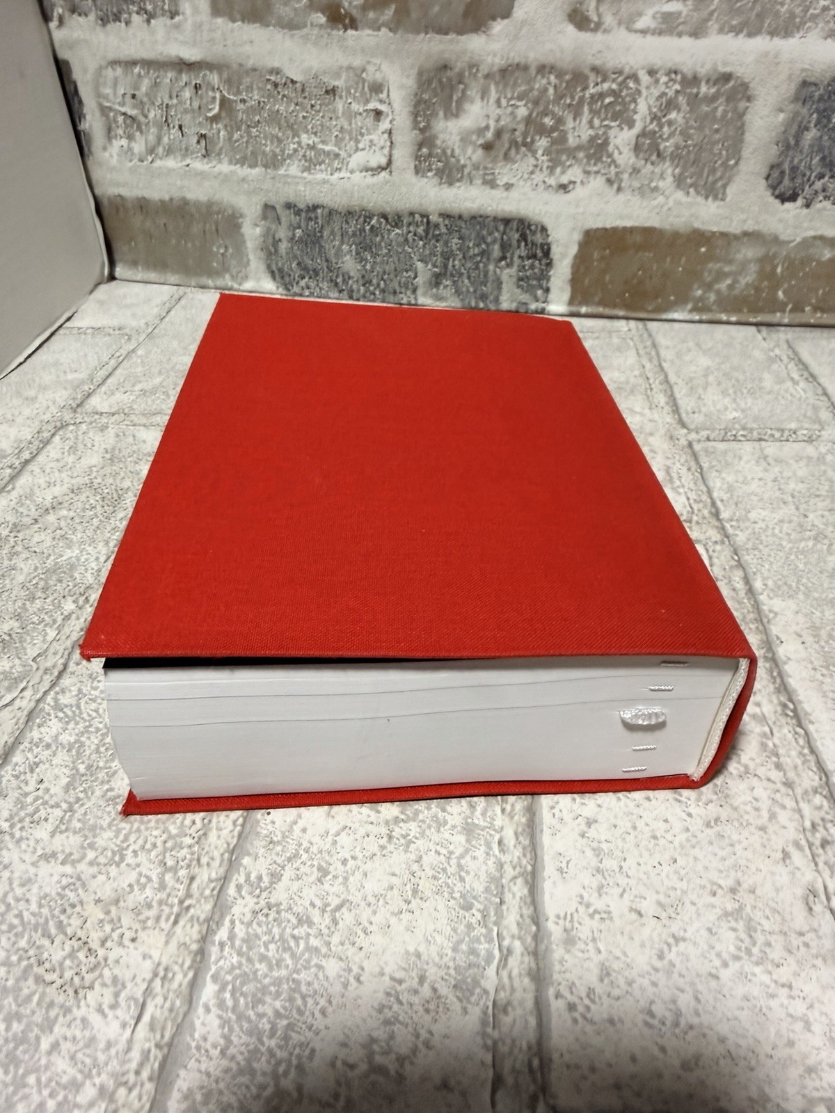 Pentagram: Marks – 500 Symbols and Logotypes (Red Softbound Cover, 2011)