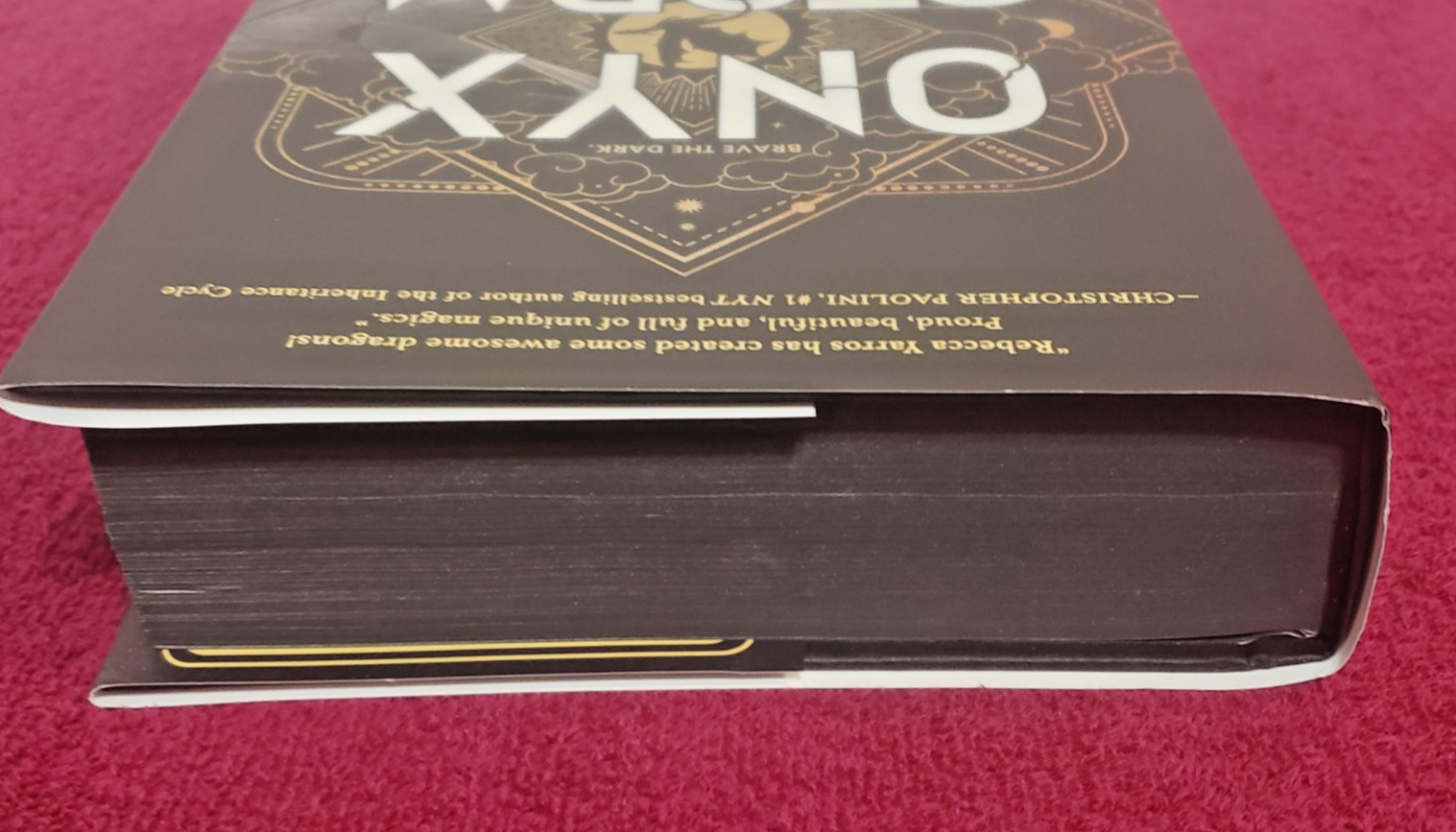 ONYX STORM Hardcover Book Rebecca Yarros_Target Exclusive_Deluxe Limited Edition