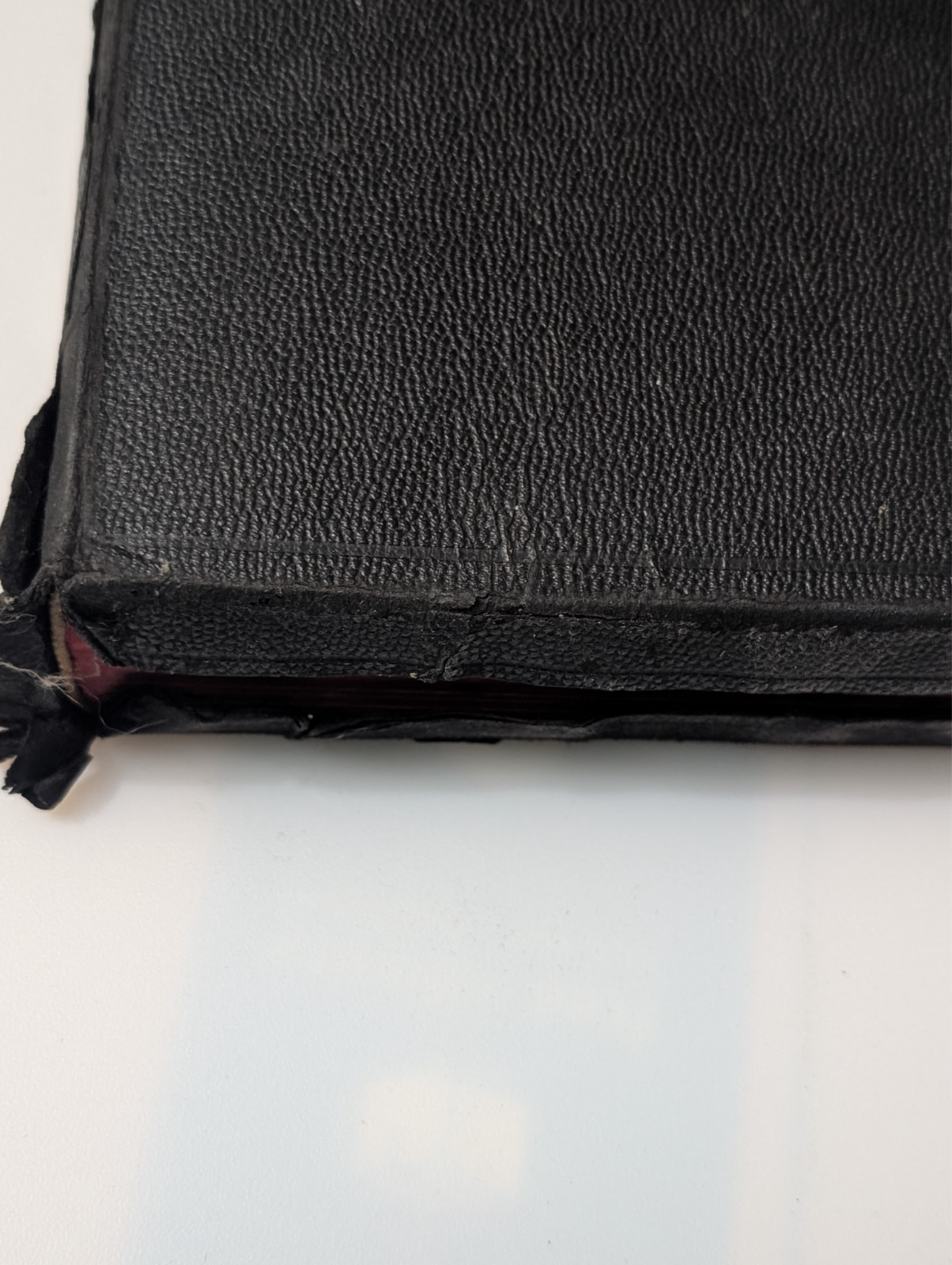 Vintage Holy Bible Illustrated With the Words of Christ Printed in Red (1940’s)