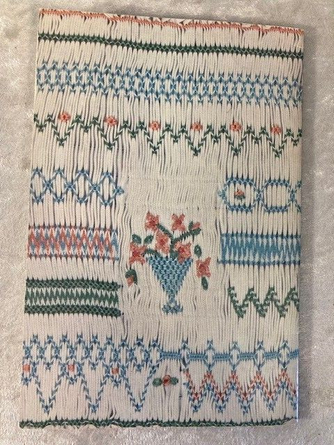 Dianne Durand’s Smocking Stitches Paperback 26 Pages Revised Edition 1982
