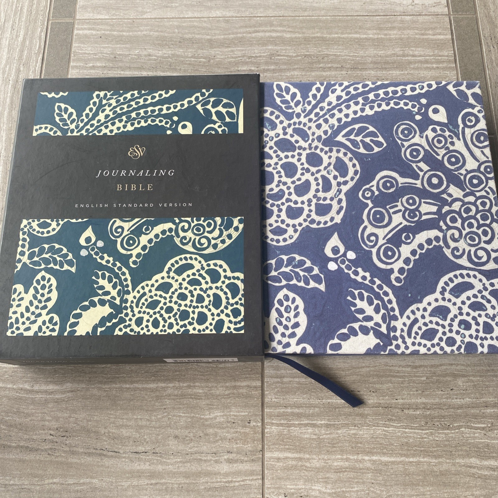 ESV Journaling Bible W/Bible Sleeve Crossway (2015, Hardcover) B290