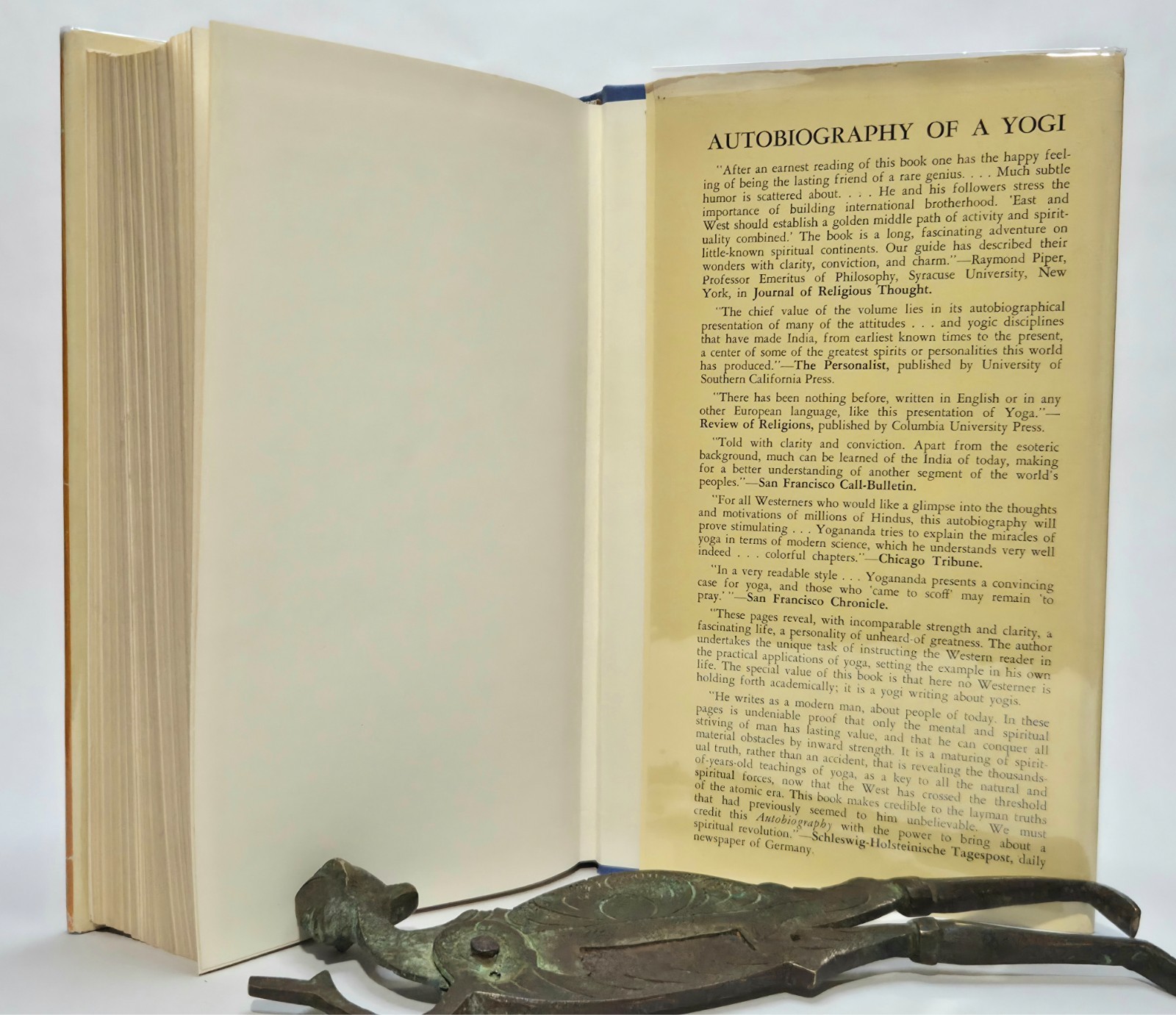 Autobiography of a Yogi 1959 8th Edition Paramhansa Yogananda Meditation HC$DJ